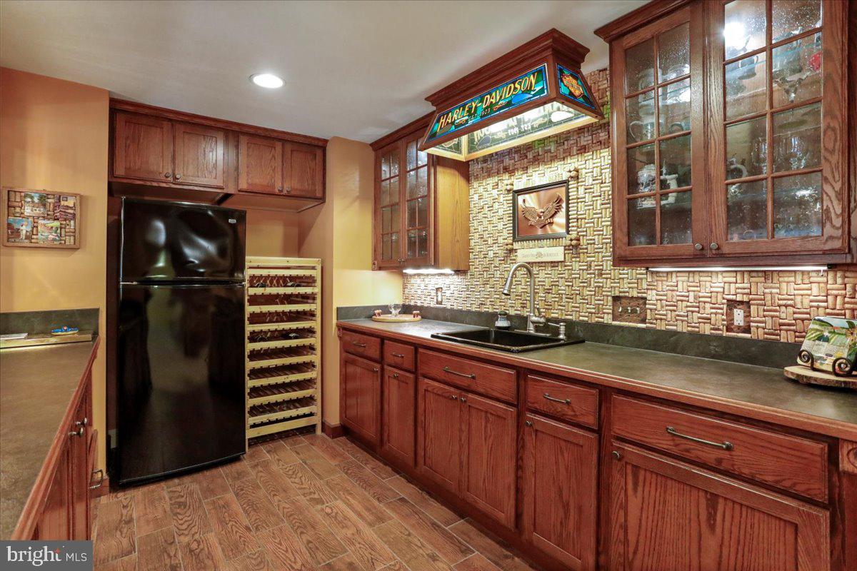 OAK LANE ESTATES - Residential