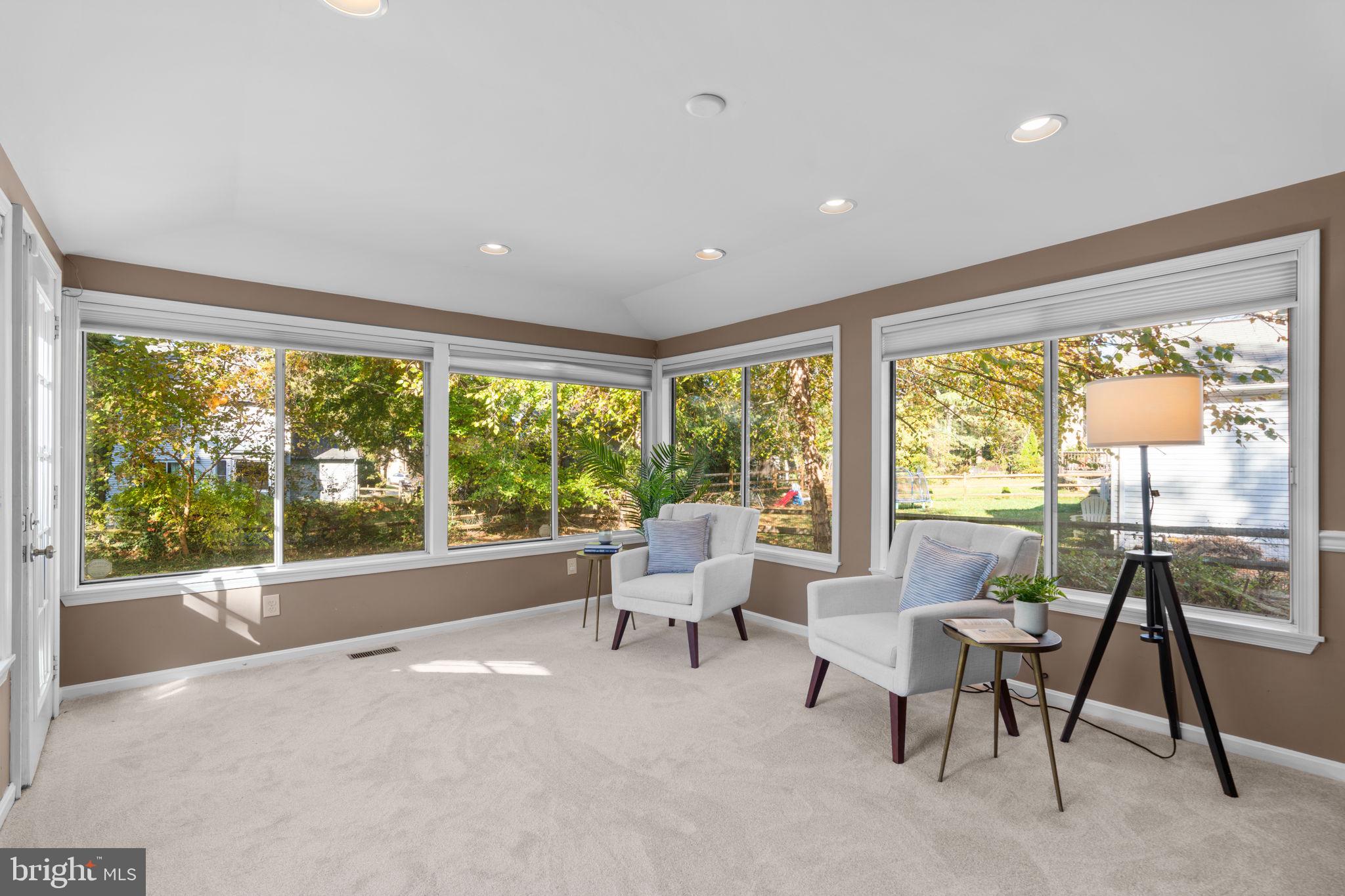 HUNT MEADOW - Residential