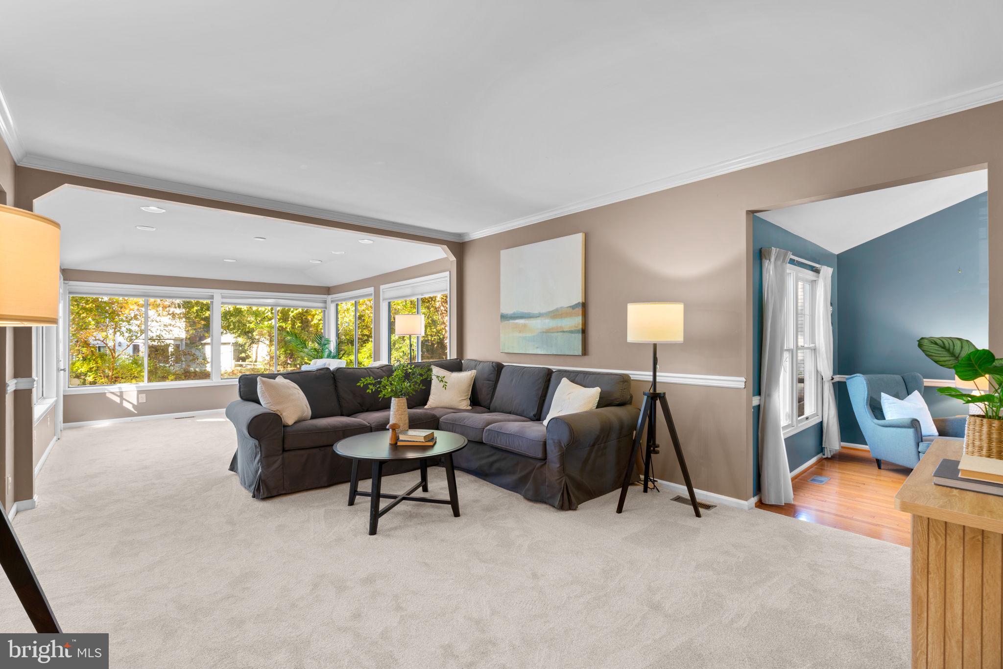 HUNT MEADOW - Residential