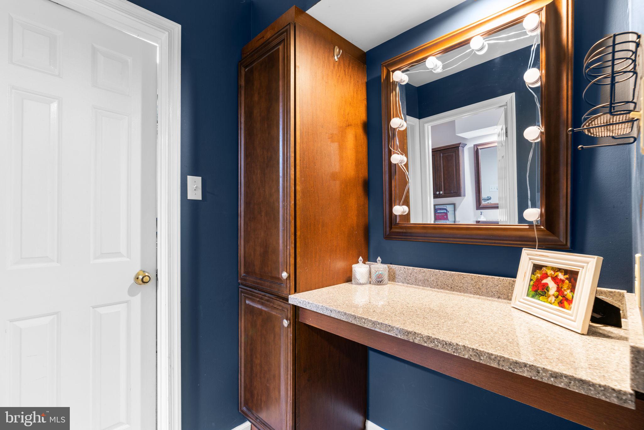 HUNT MEADOW - Residential