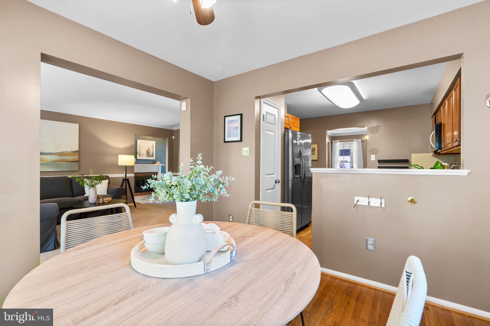 HUNT MEADOW - Residential