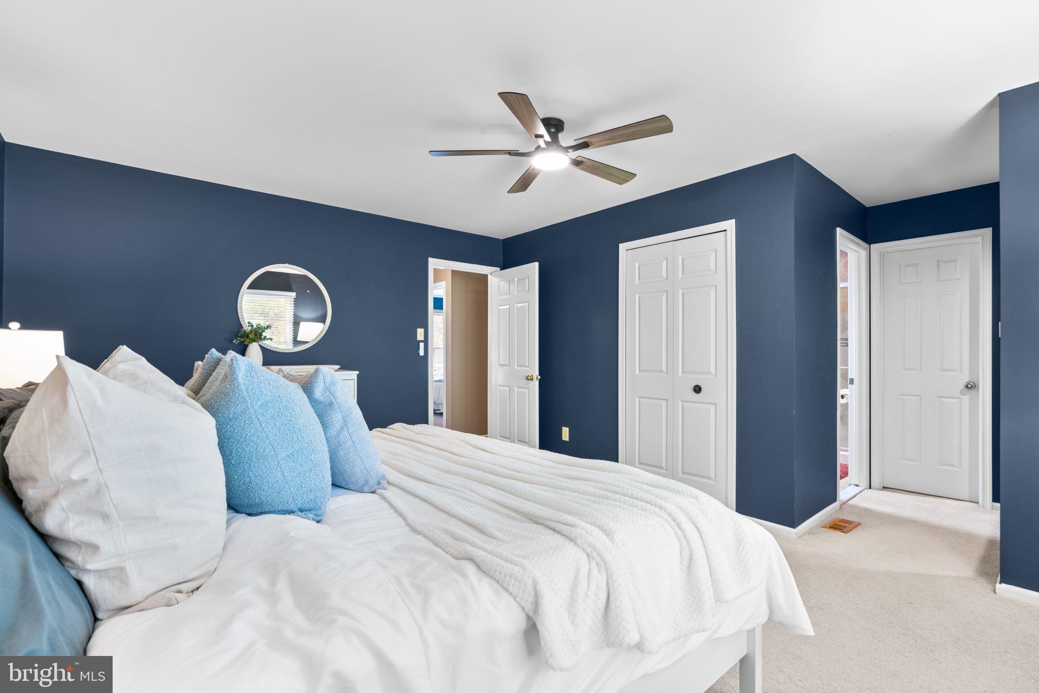 HUNT MEADOW - Residential