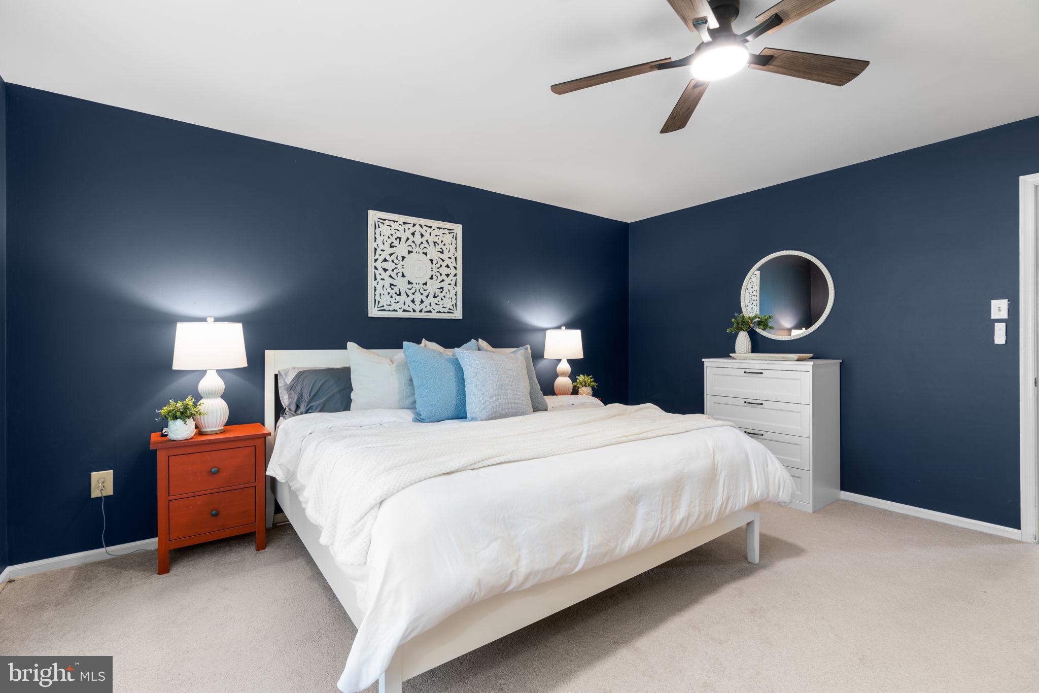 HUNT MEADOW - Residential