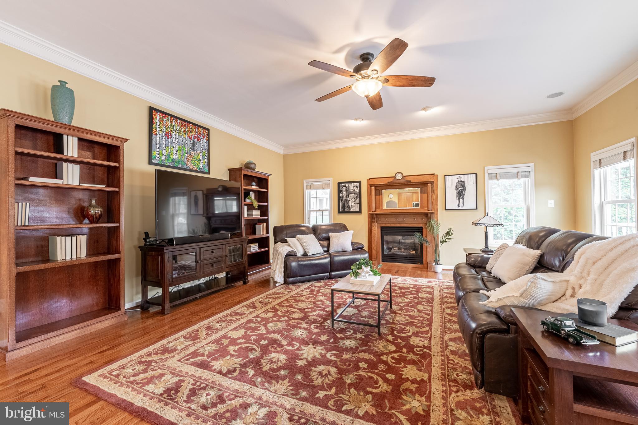 SHERLOCK HOLMES ESTATES - Residential