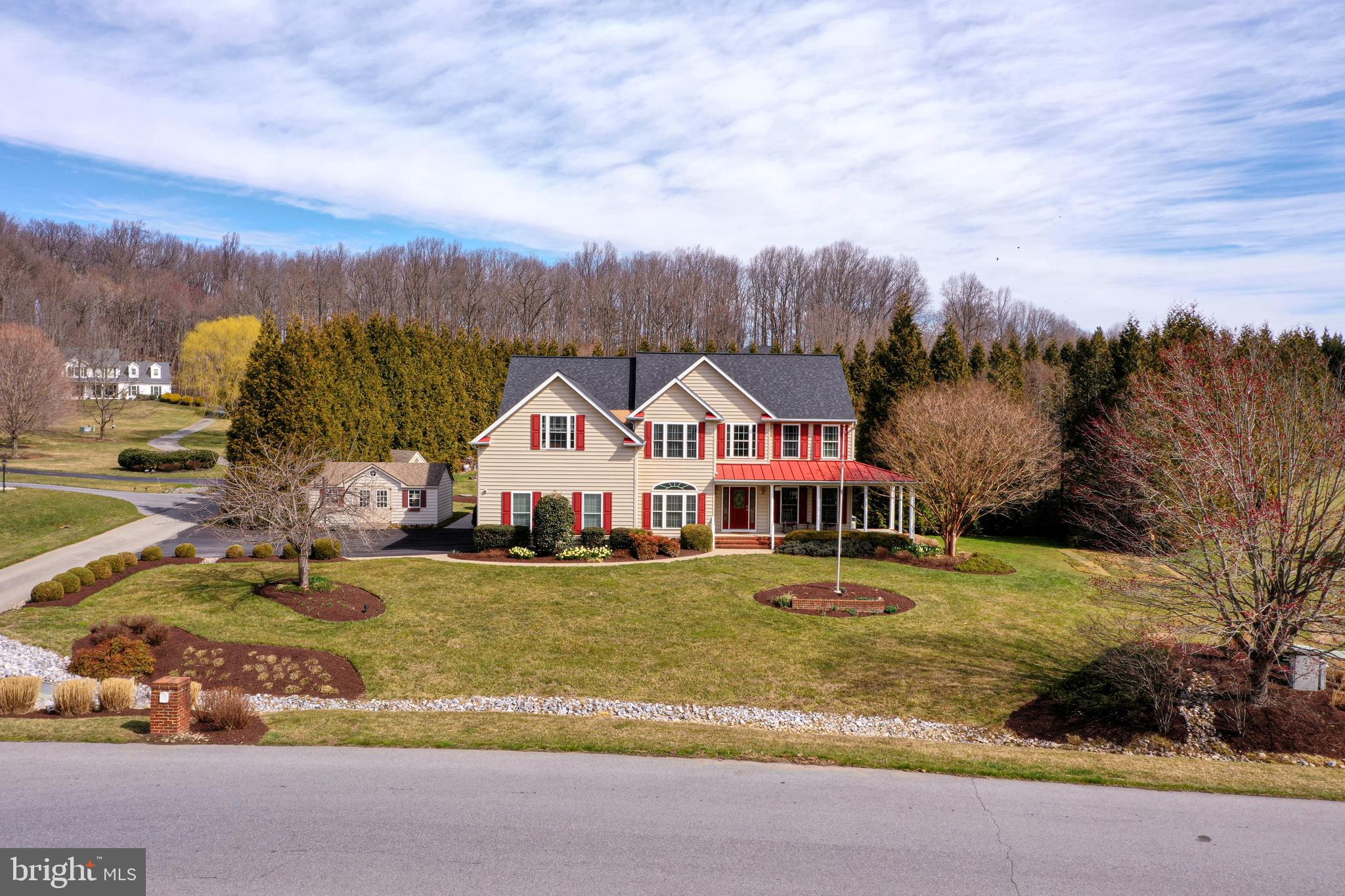 SHERLOCK HOLMES ESTATES - Residential