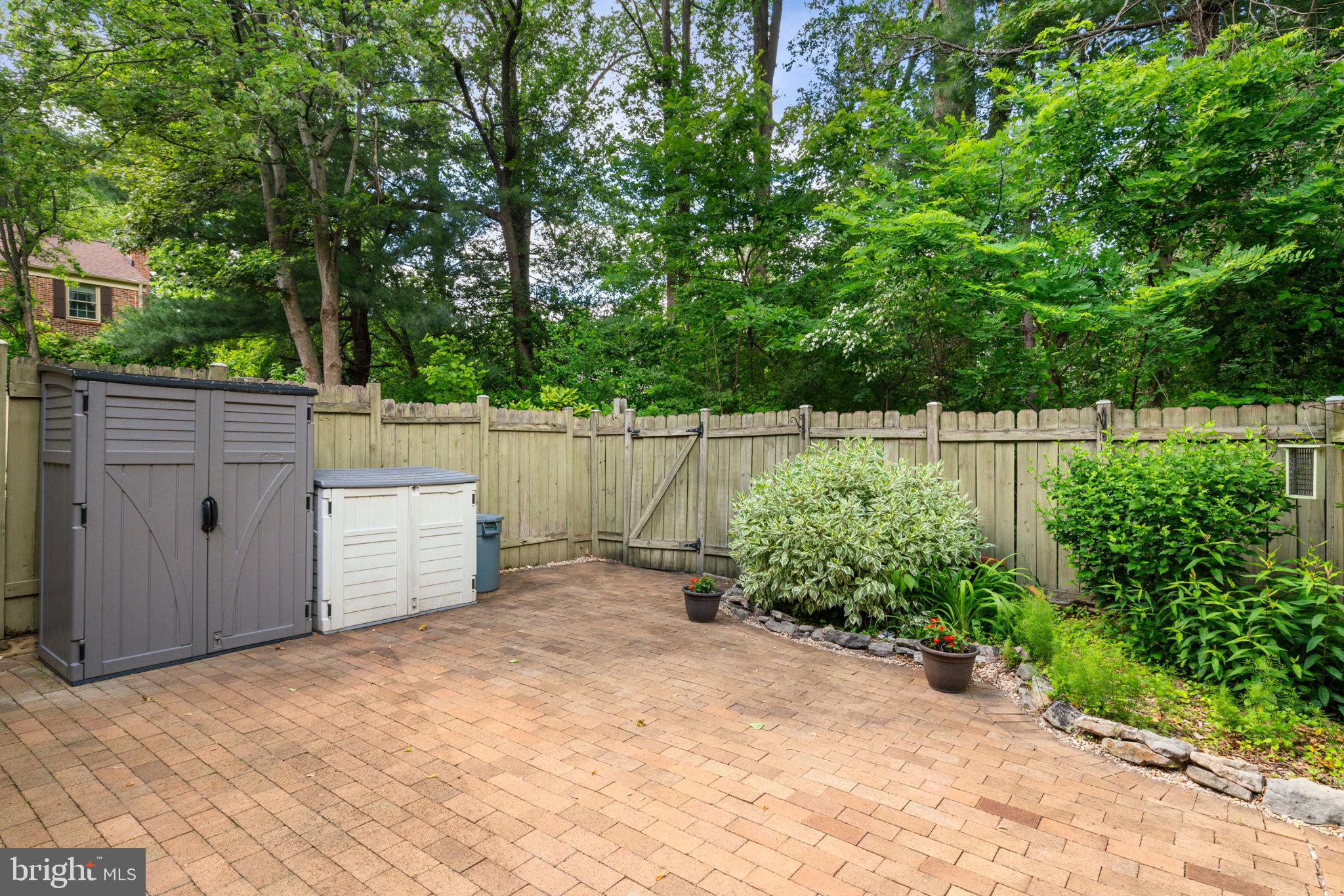 WOODLYNNE COMMUNITY - Residential