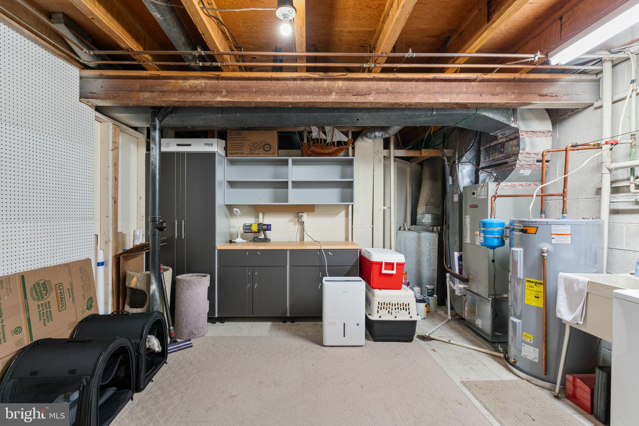 WOODLYNNE COMMUNITY - Residential