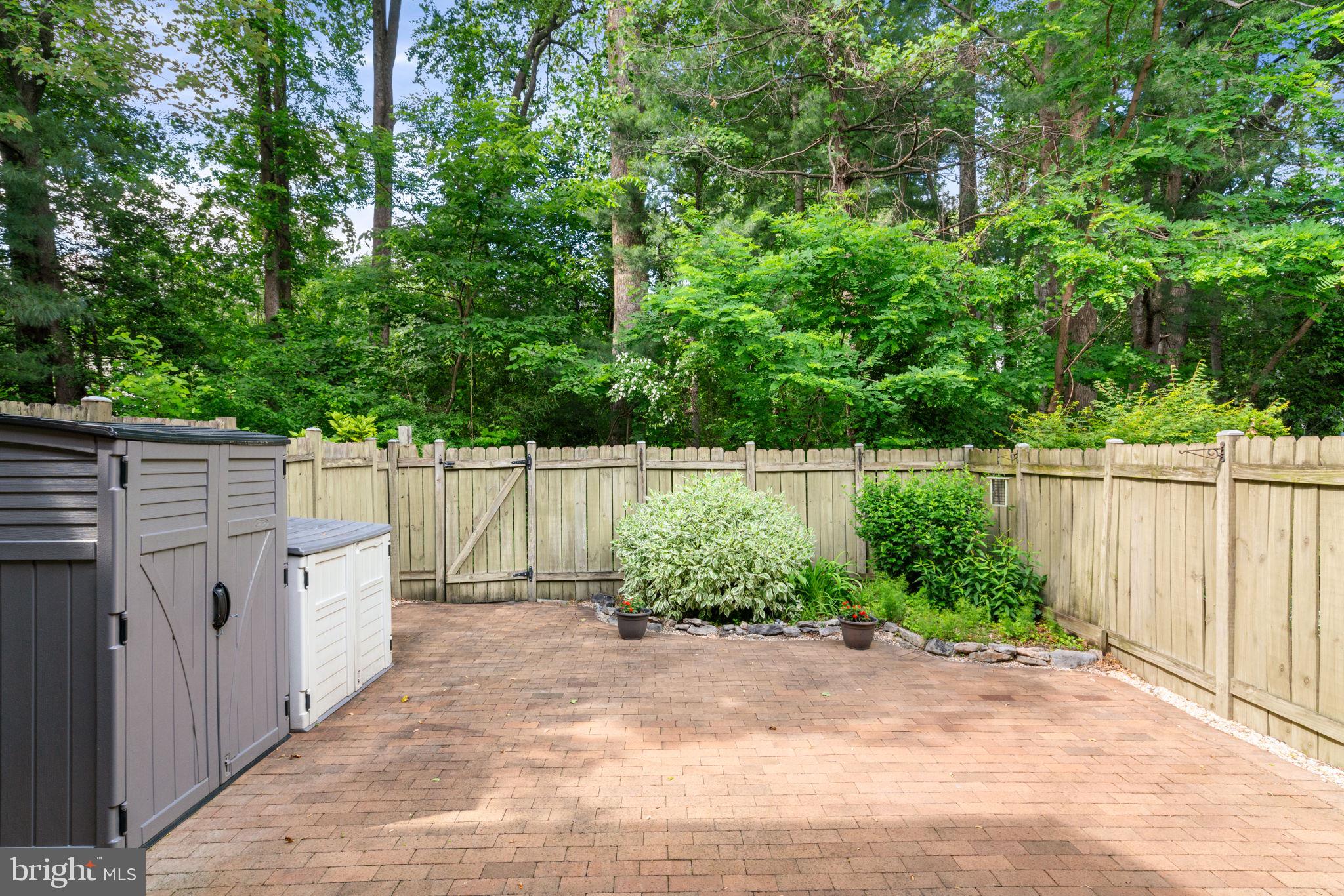 WOODLYNNE COMMUNITY - Residential