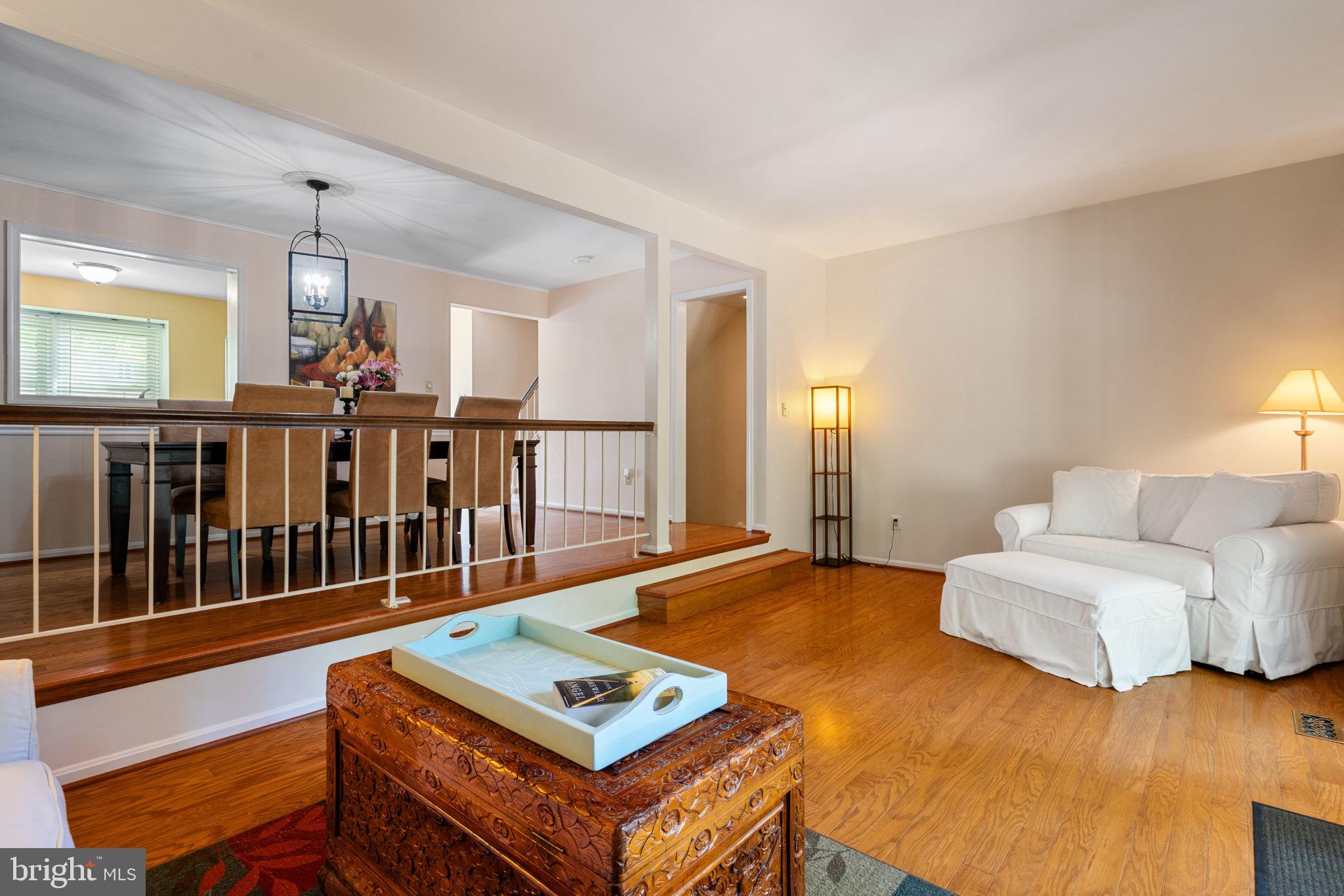 WOODLYNNE COMMUNITY - Residential