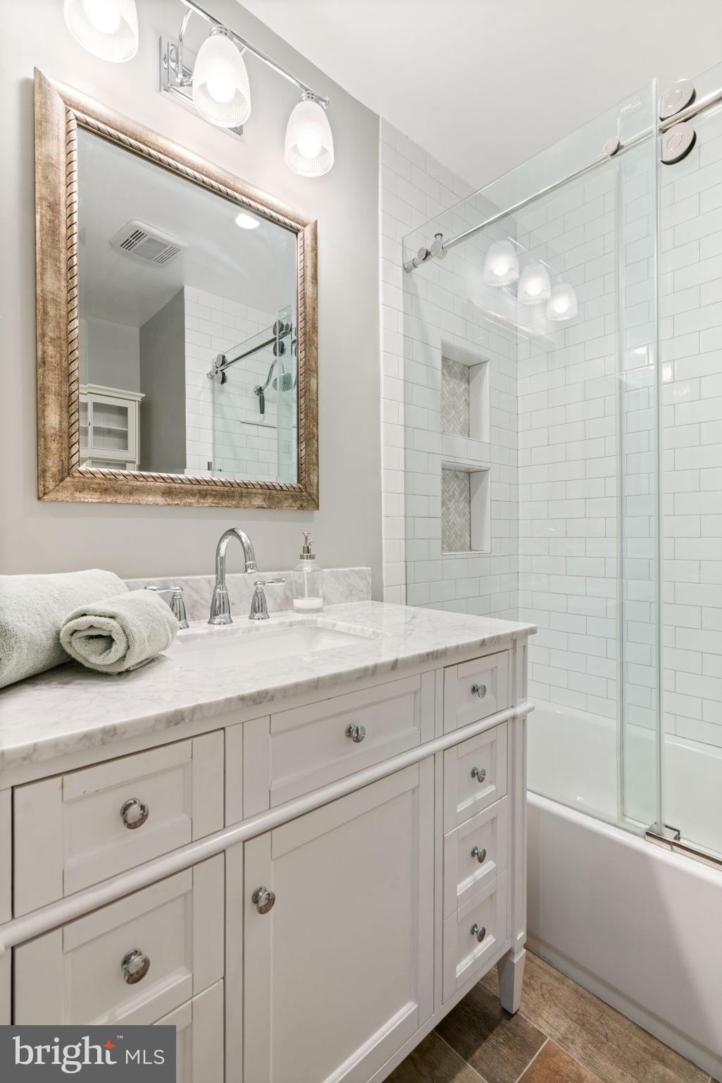 WOODLYNNE COMMUNITY - Residential