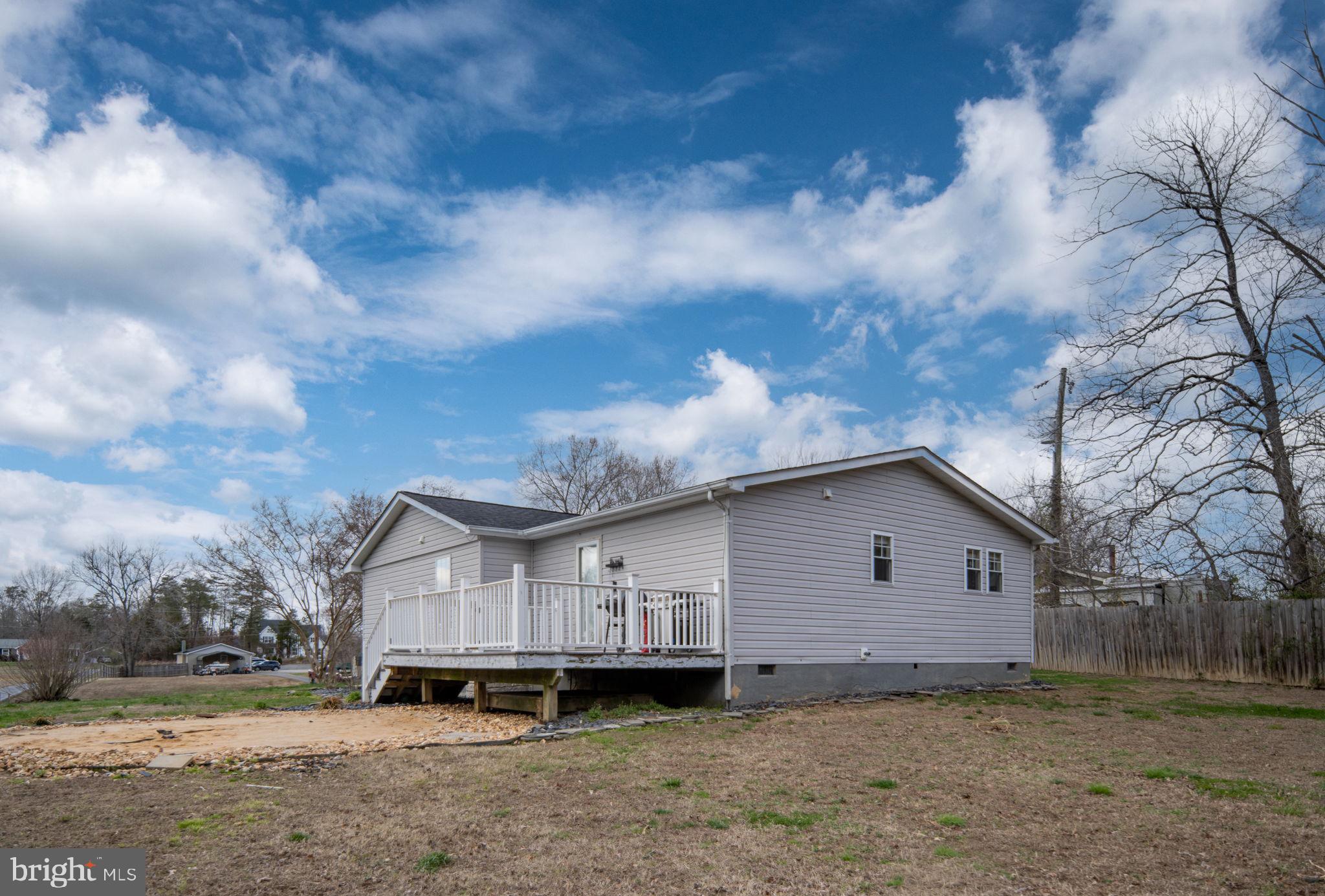 HOLLY ACRES - Residential