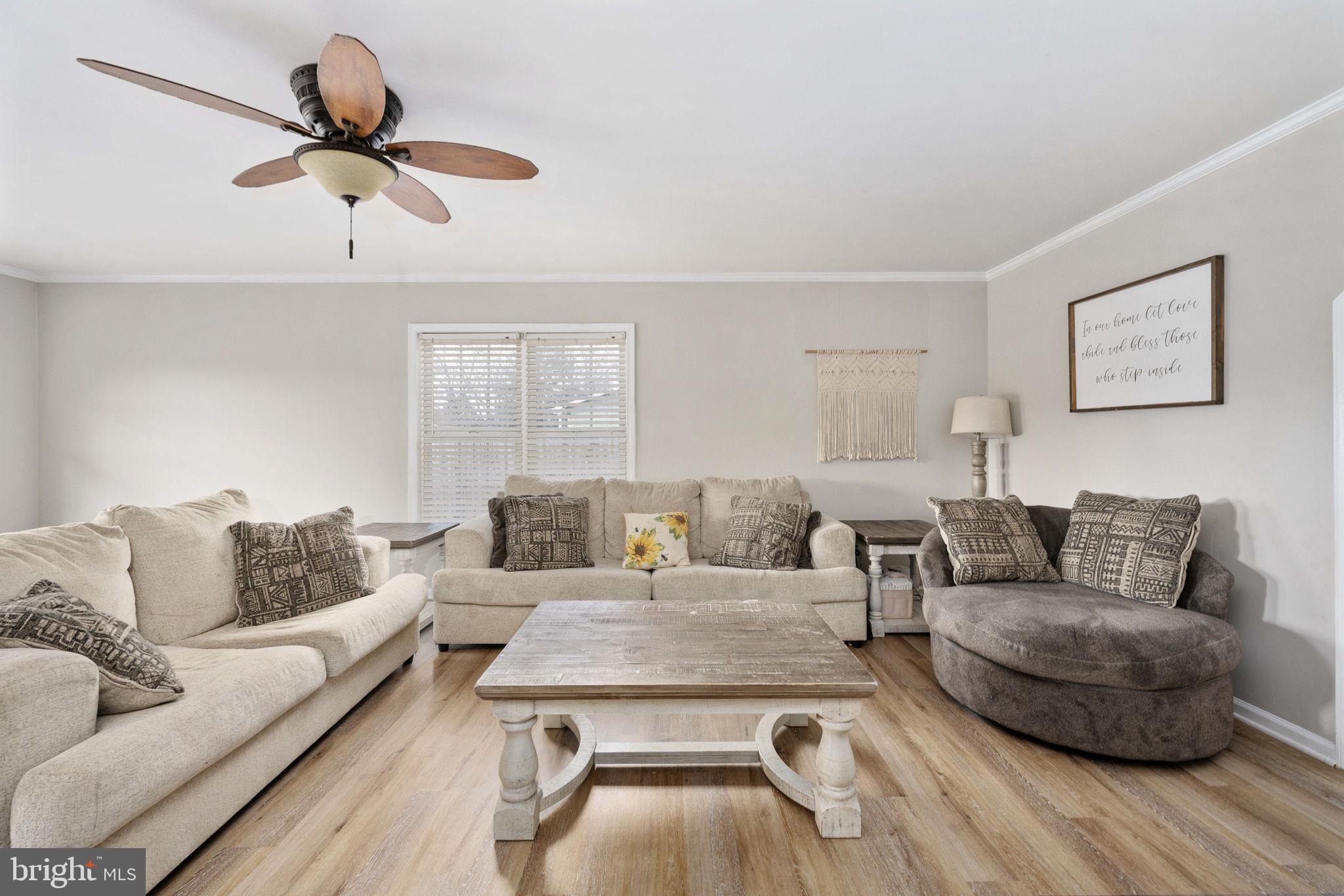 HOLLY ACRES - Residential