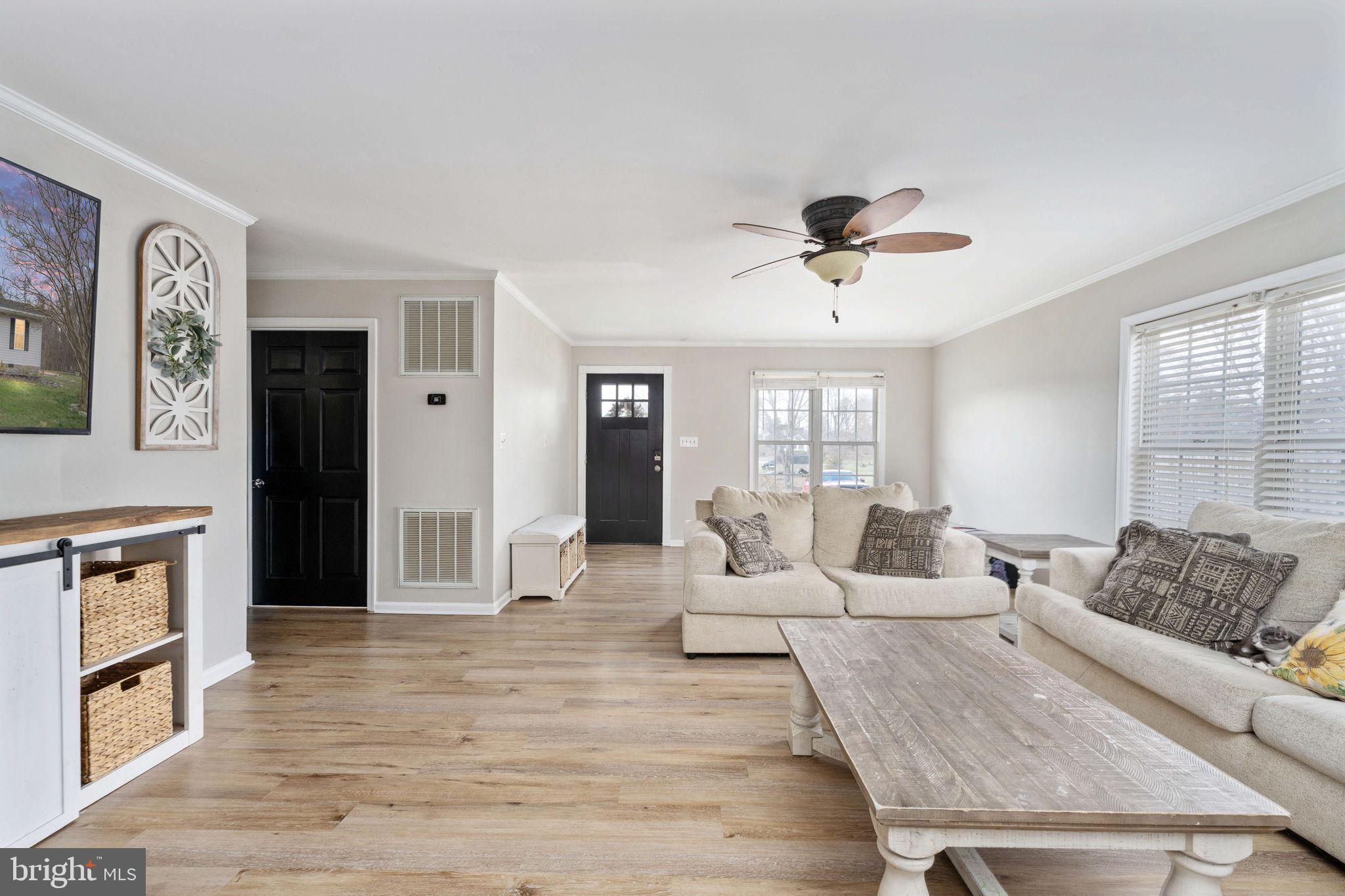 HOLLY ACRES - Residential