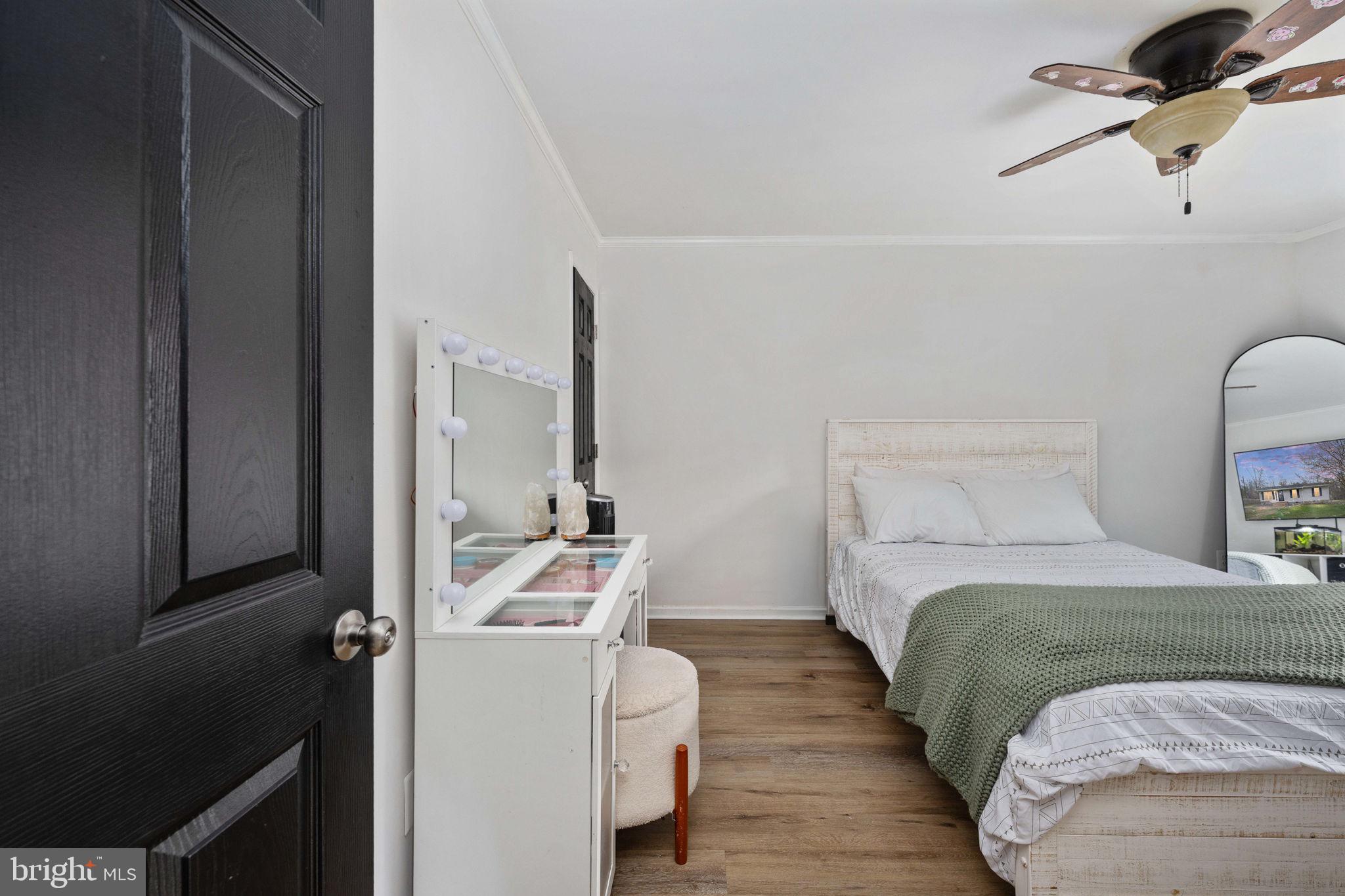 HOLLY ACRES - Residential