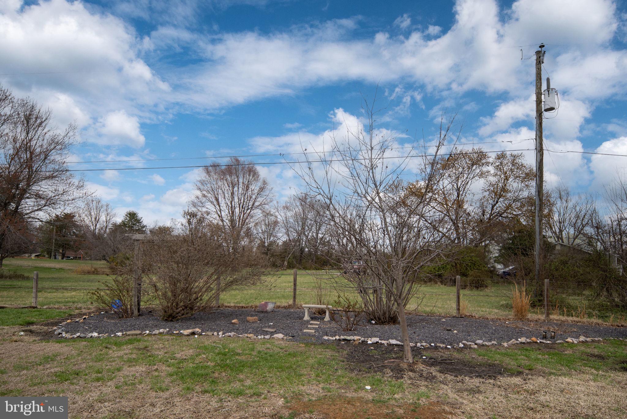 HOLLY ACRES - Residential