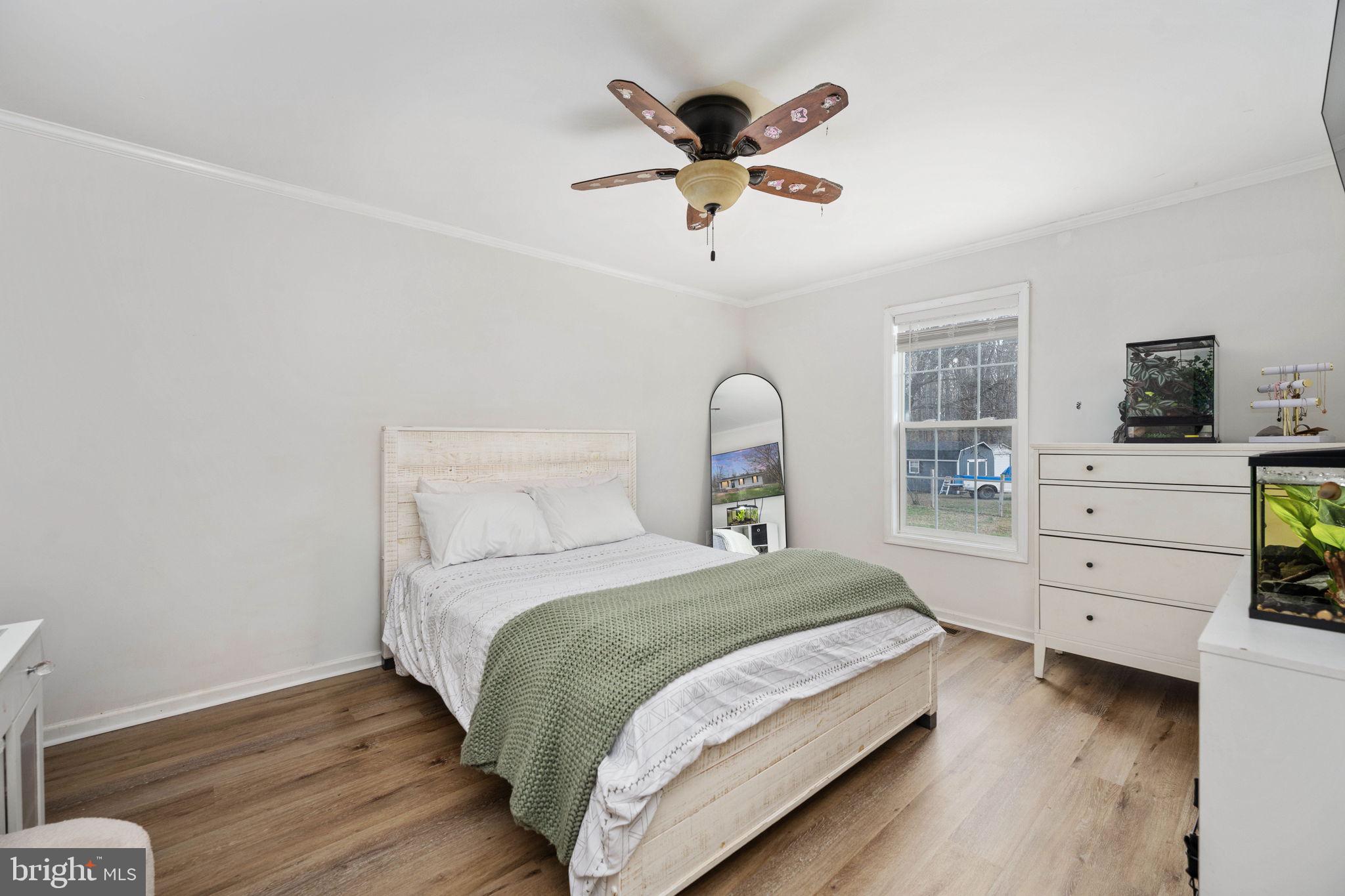 HOLLY ACRES - Residential