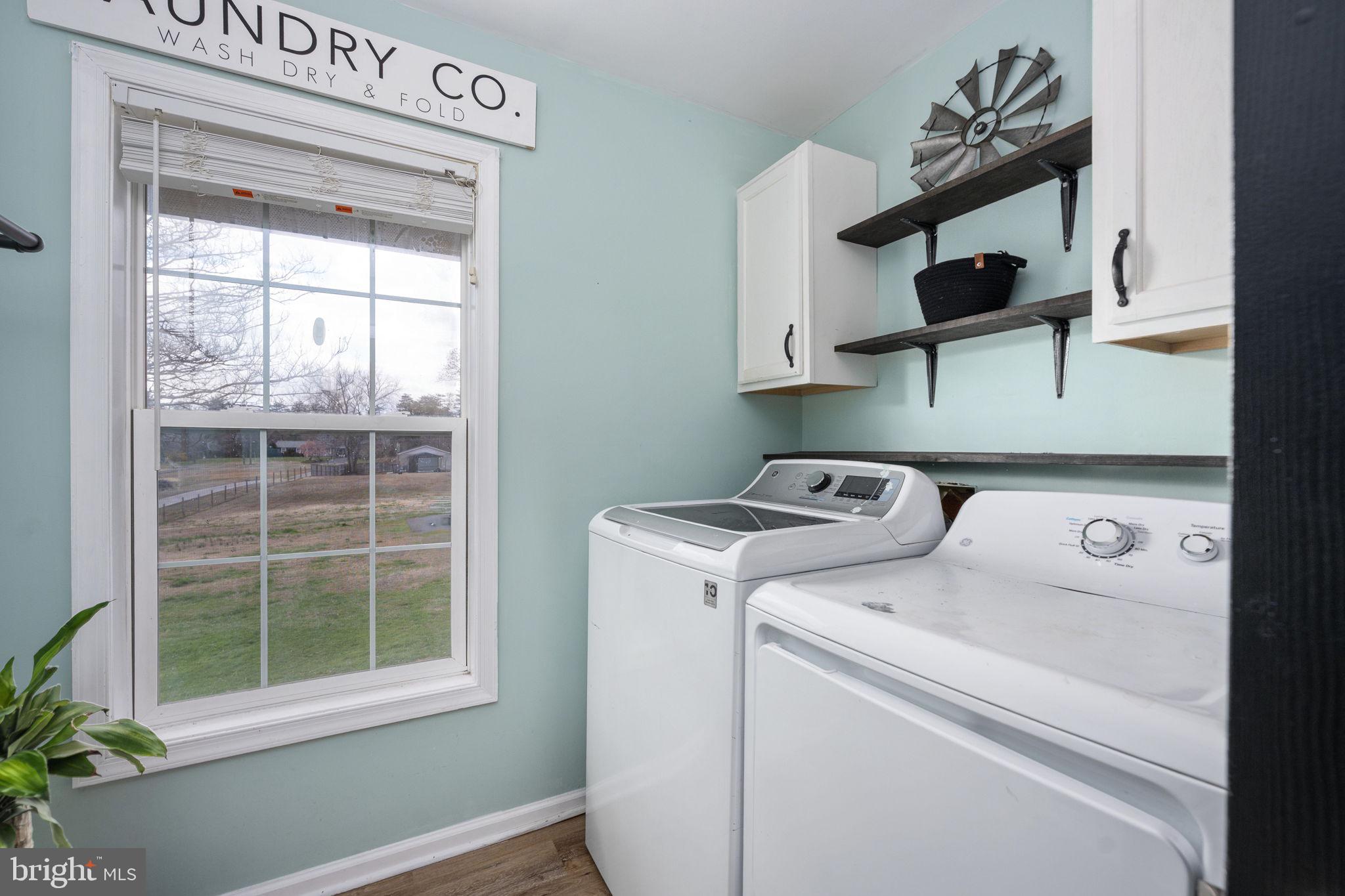 HOLLY ACRES - Residential