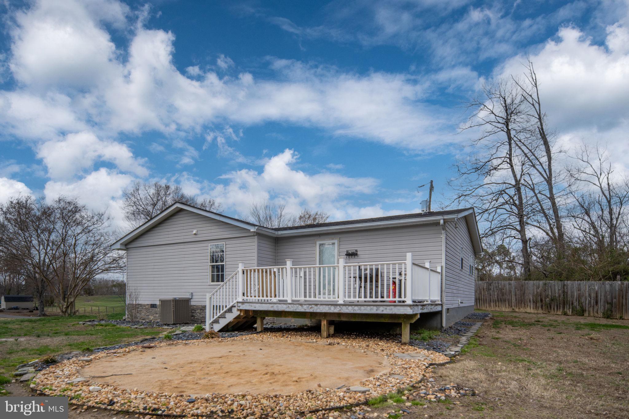 HOLLY ACRES - Residential