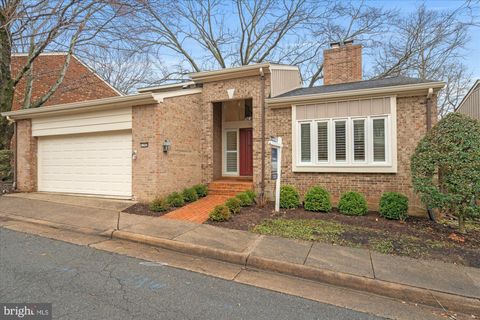 1703 MAPLE HILL PLACE ALEXANDRIA VA 22302
