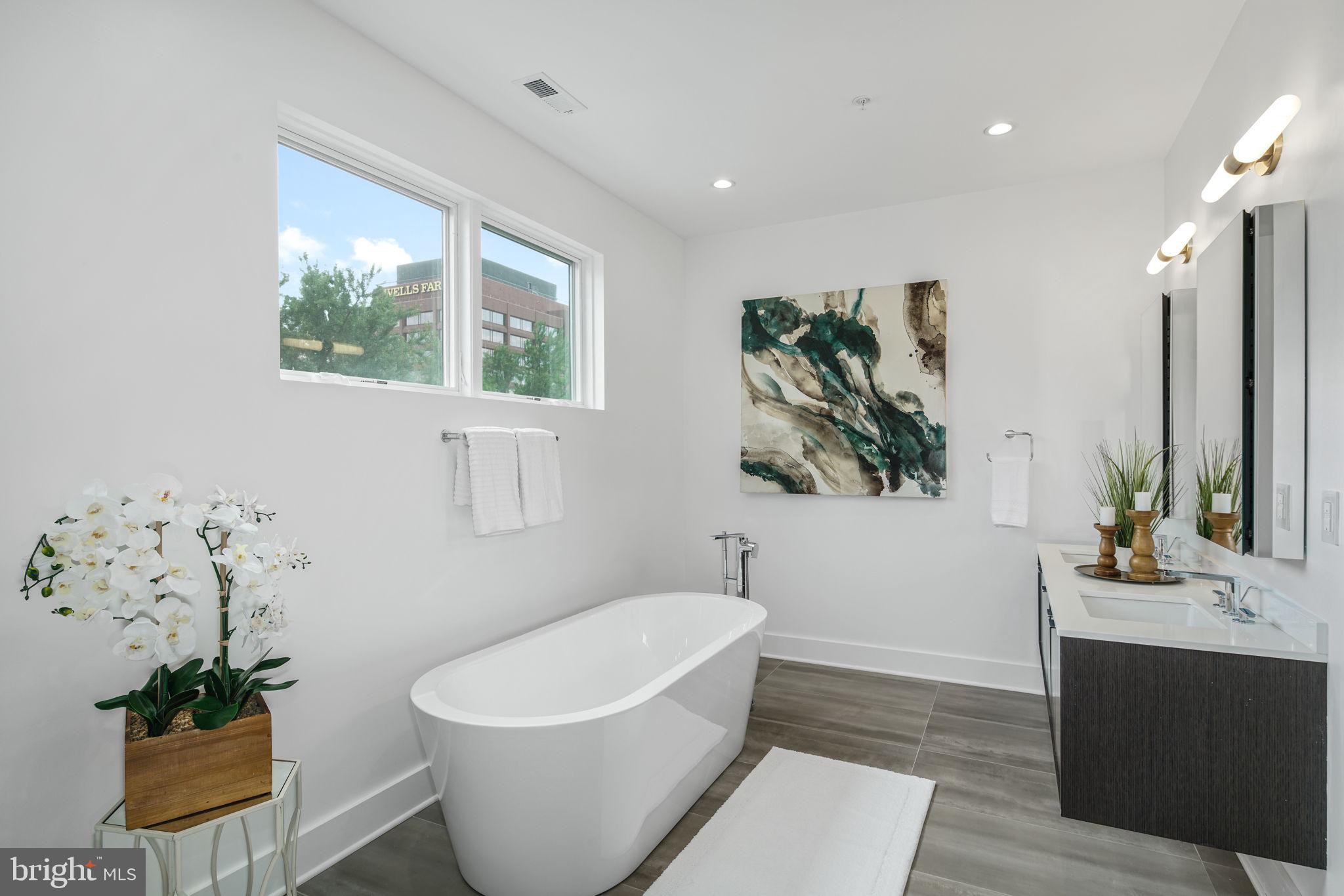 OLD CITY - Residential