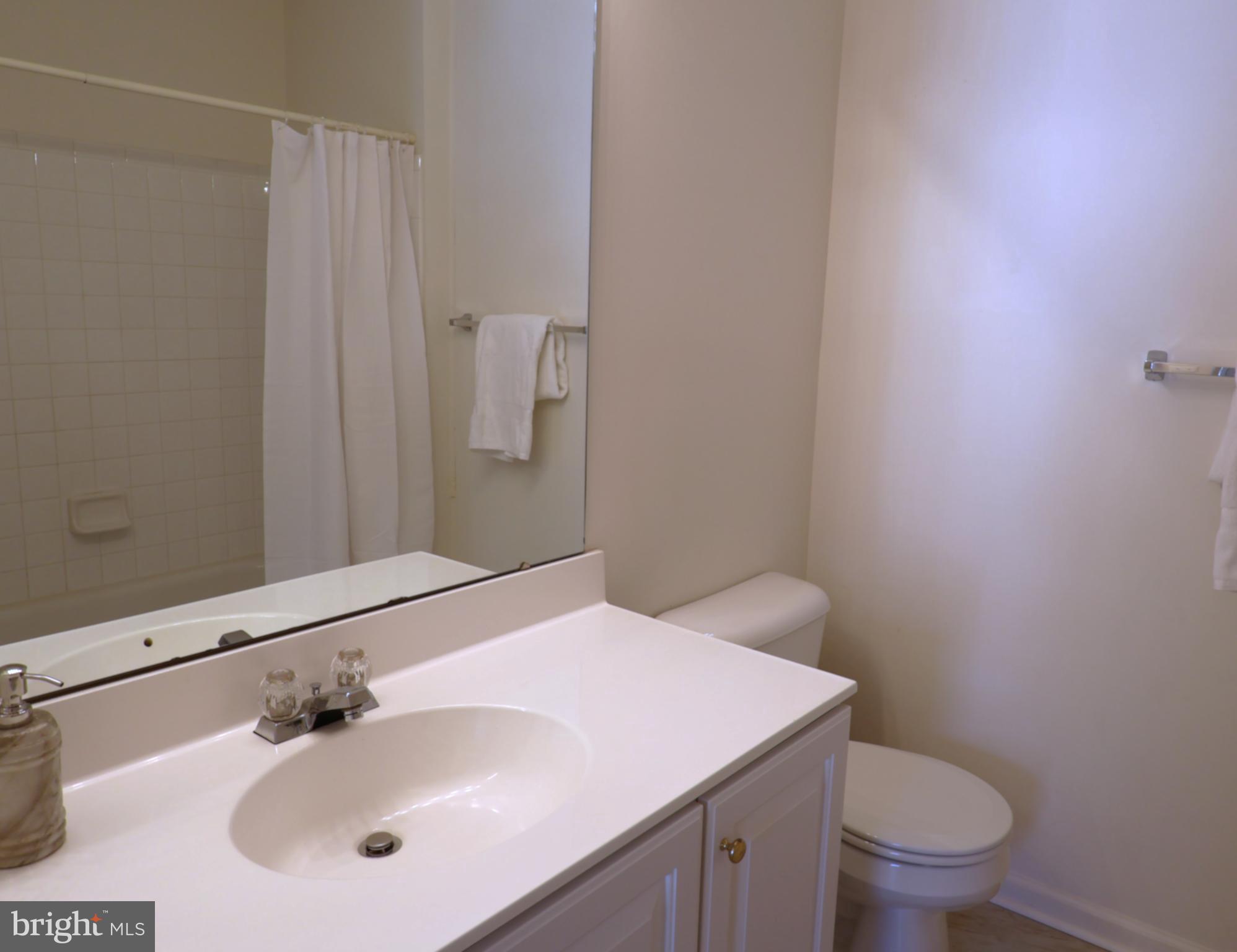 JAPONICA - Residential Lease