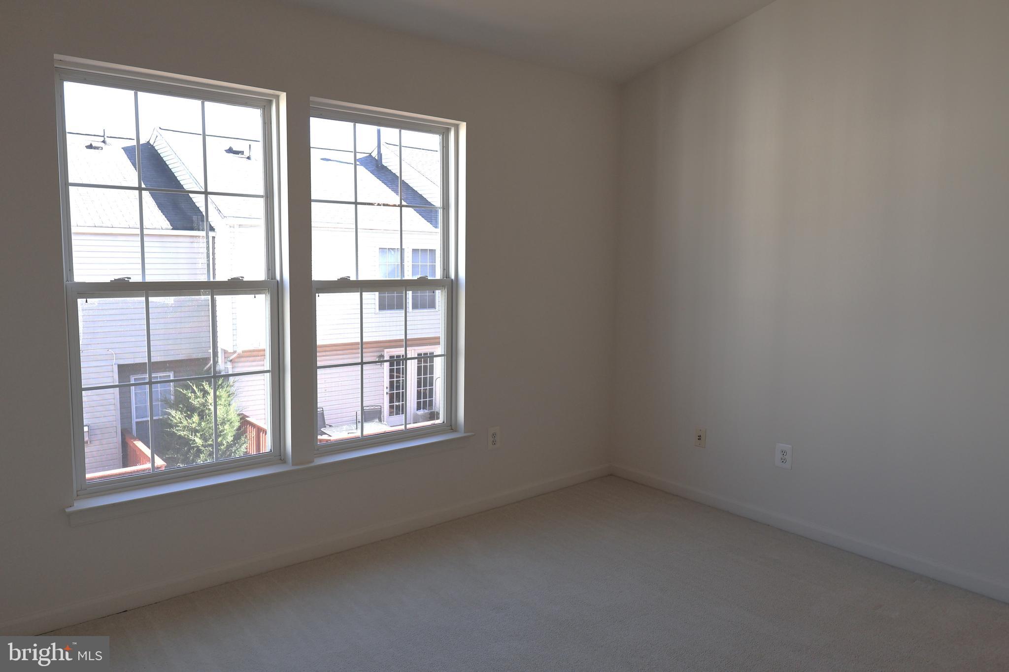 JAPONICA - Residential Lease