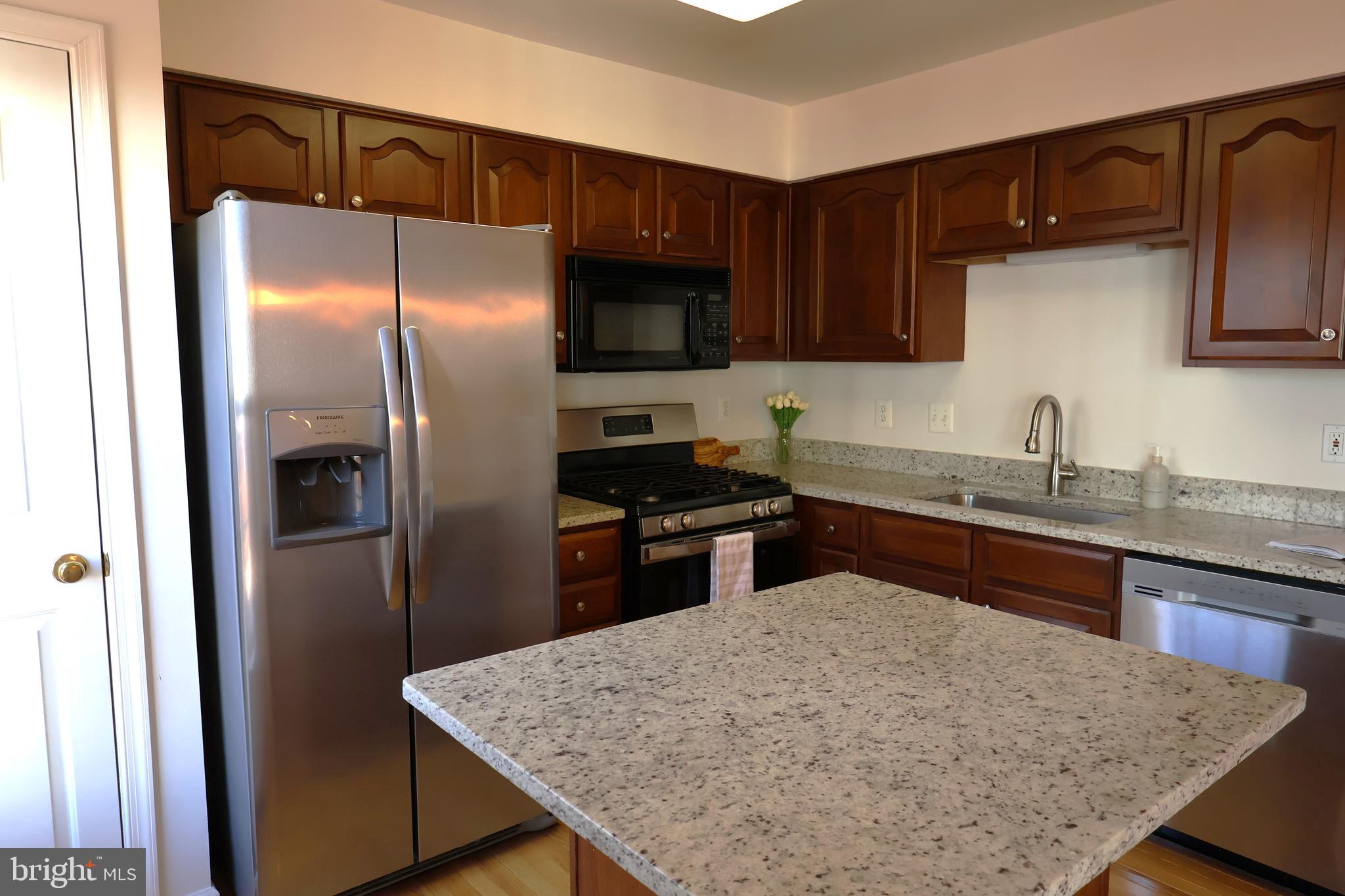 JAPONICA - Residential Lease