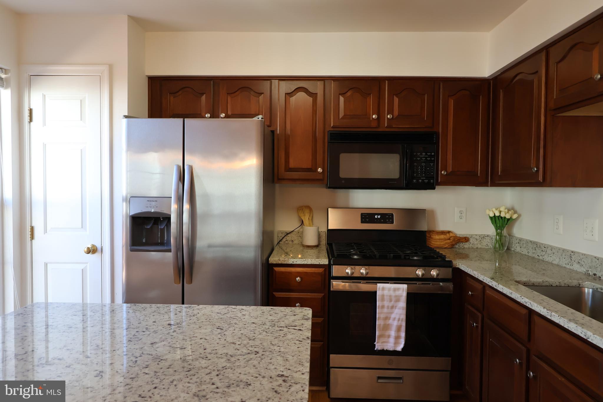 JAPONICA - Residential Lease