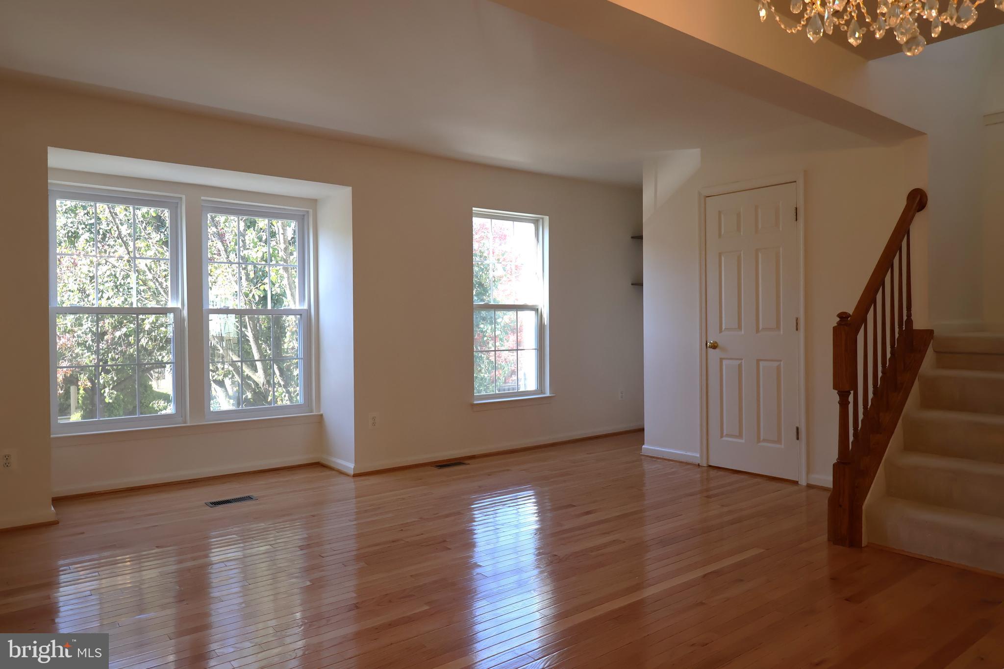 JAPONICA - Residential Lease