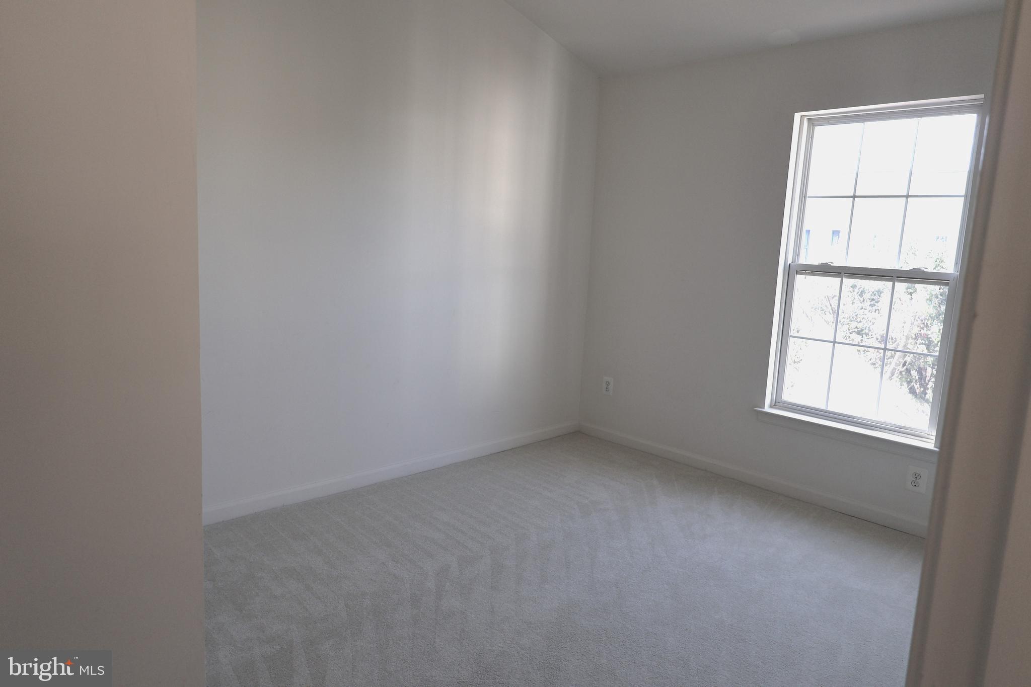 JAPONICA - Residential Lease