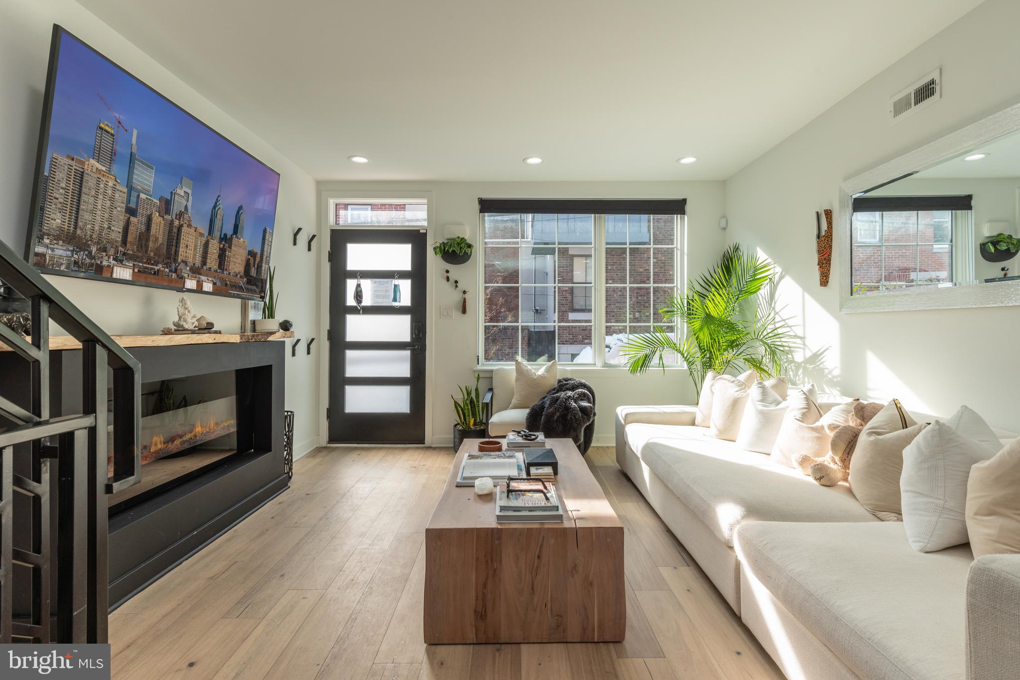 GRADUATE HOSPITAL - Residential