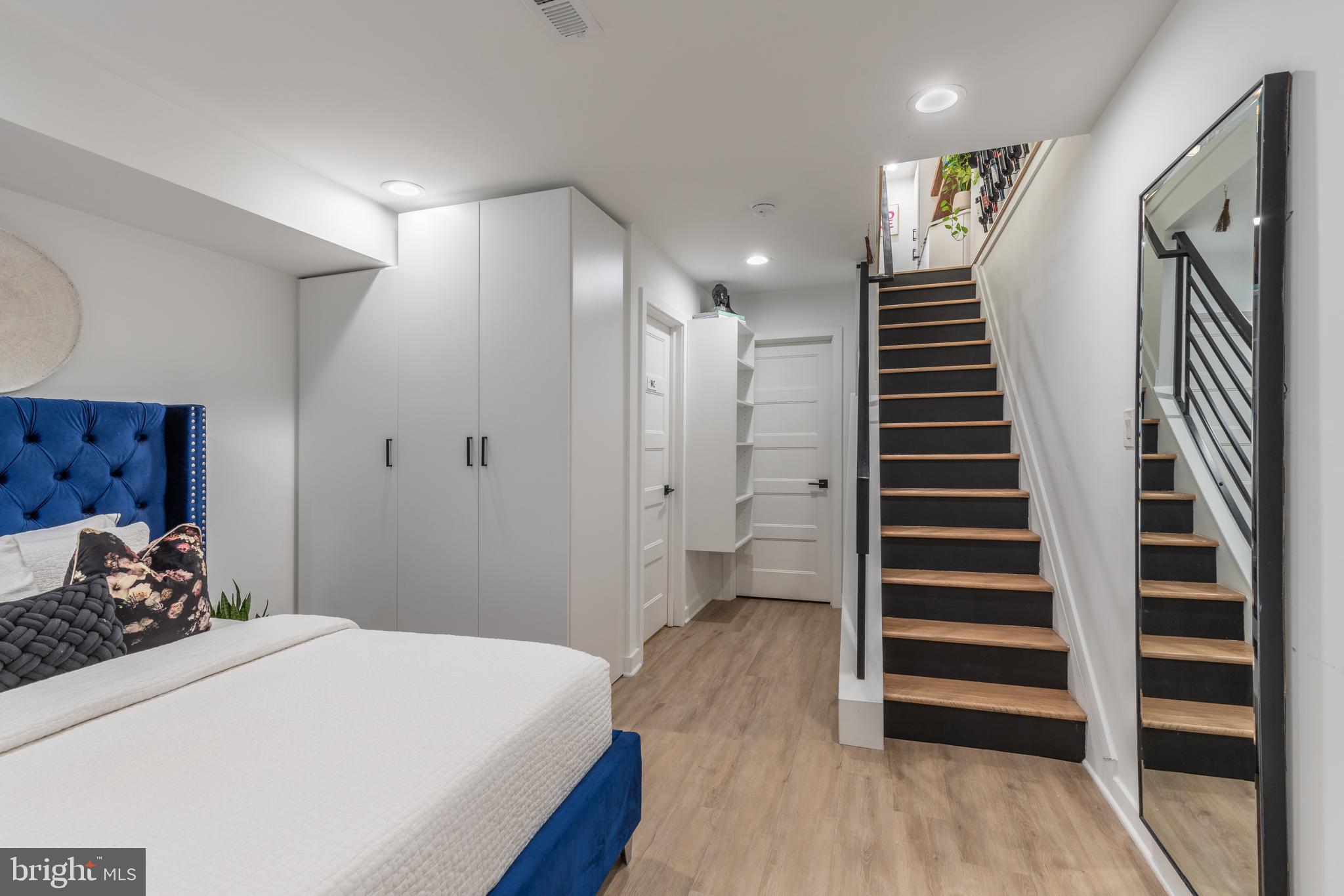 GRADUATE HOSPITAL - Residential