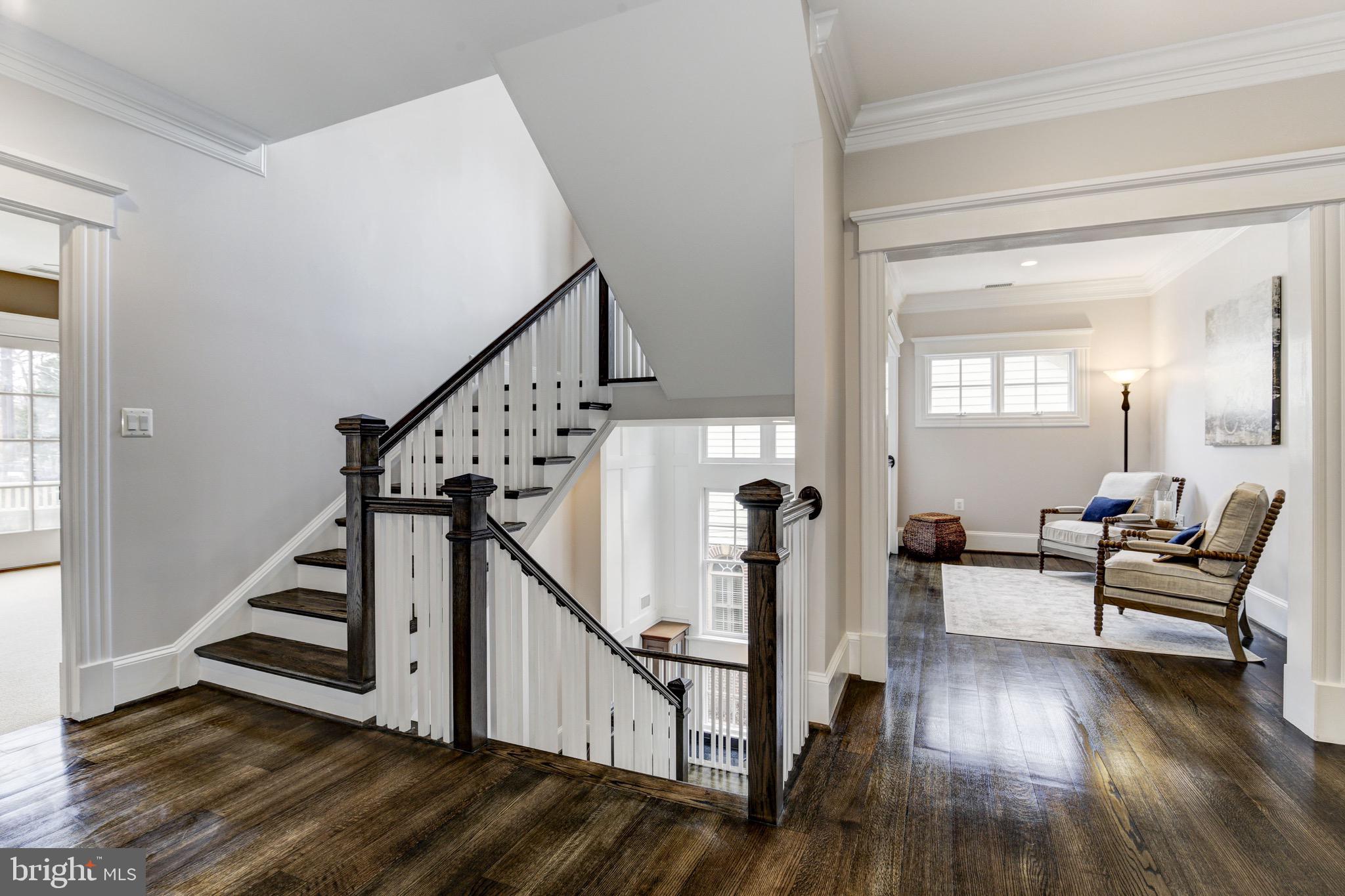 ENGLISH VILLAGE - Residential