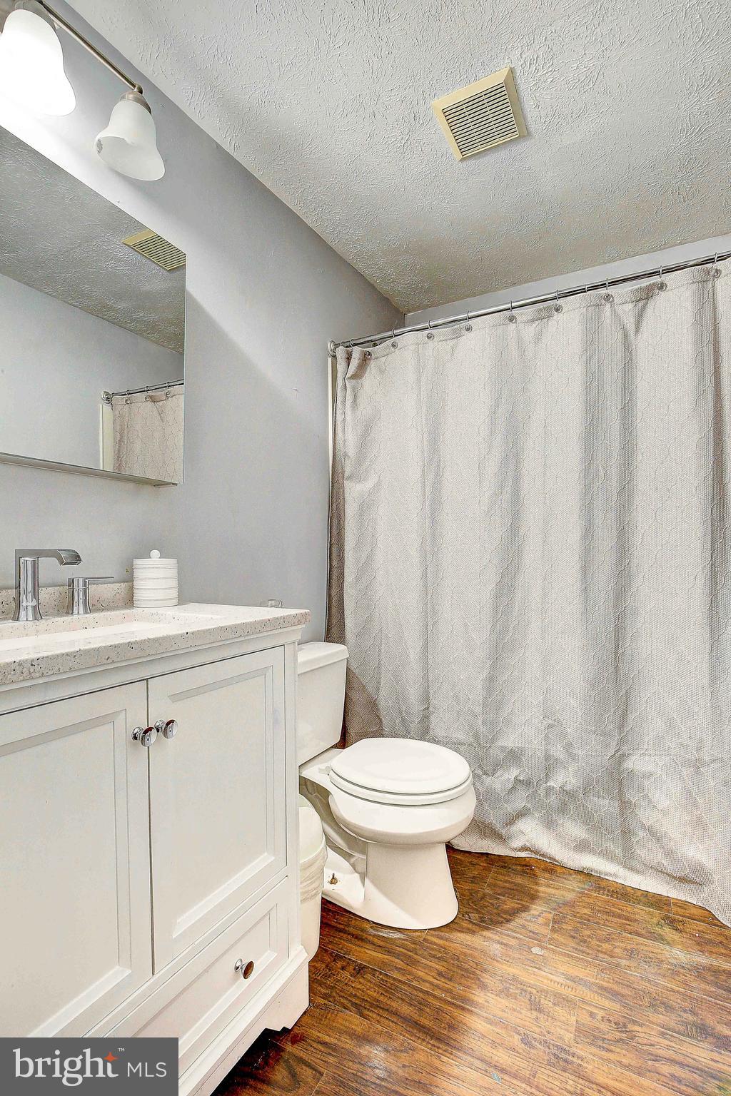 REVELL DOWNS - Residential