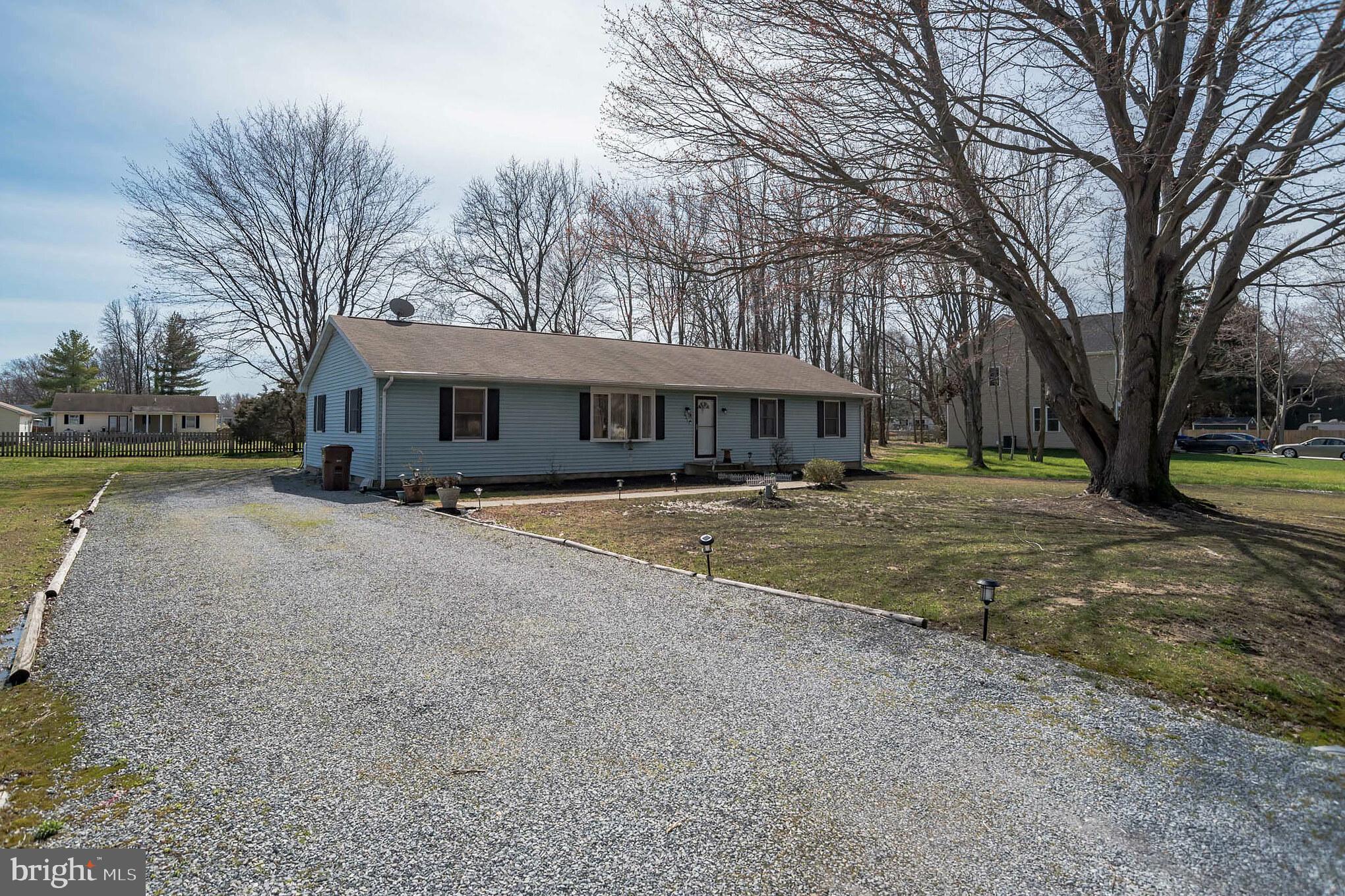 Enjoy easy living in this one level ranch home with 3 bedrooms and 2.5 baths in Kent Island Estates. Walk into a light and bright living room that easy flows into the kitchen with plenty of cabinet space and counter space. Primary bedroom includes en-suite. Enjoy a spacioys back yard on almost half an acre. Close to the bridge and golfing. Walking distance to Romancoke pier where you can fish, launch a kayak or just enjoy the beautiful sunsets. You do not want to miss this one!