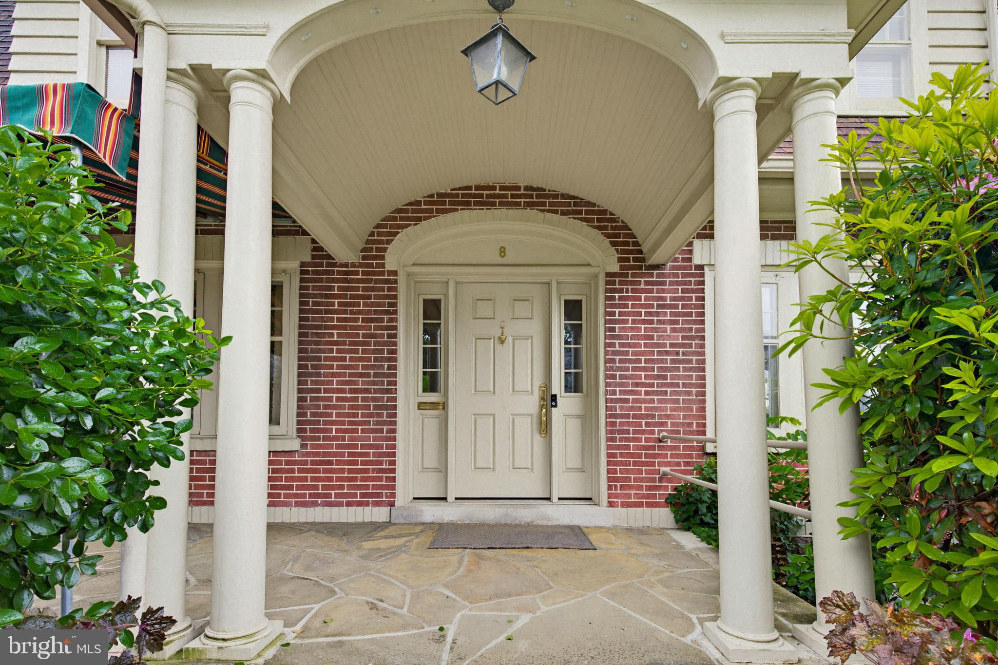 8 MAYFIELD DRIVE