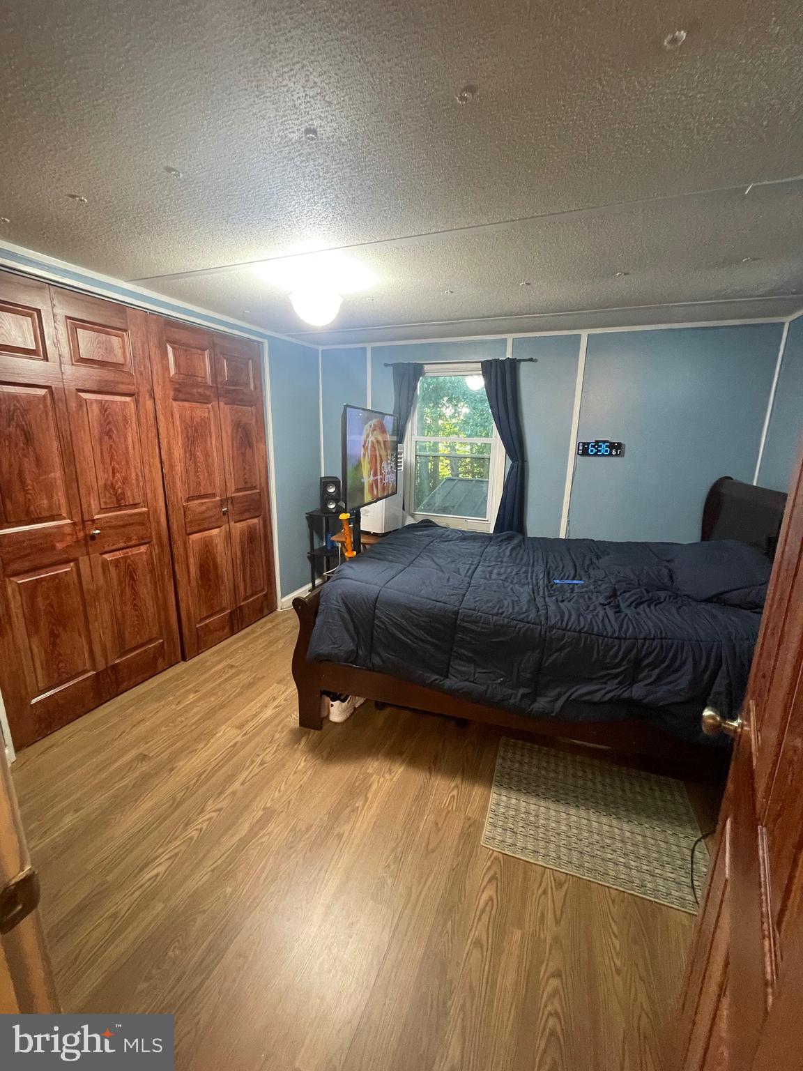 COUNTRY MEADOWS - Residential