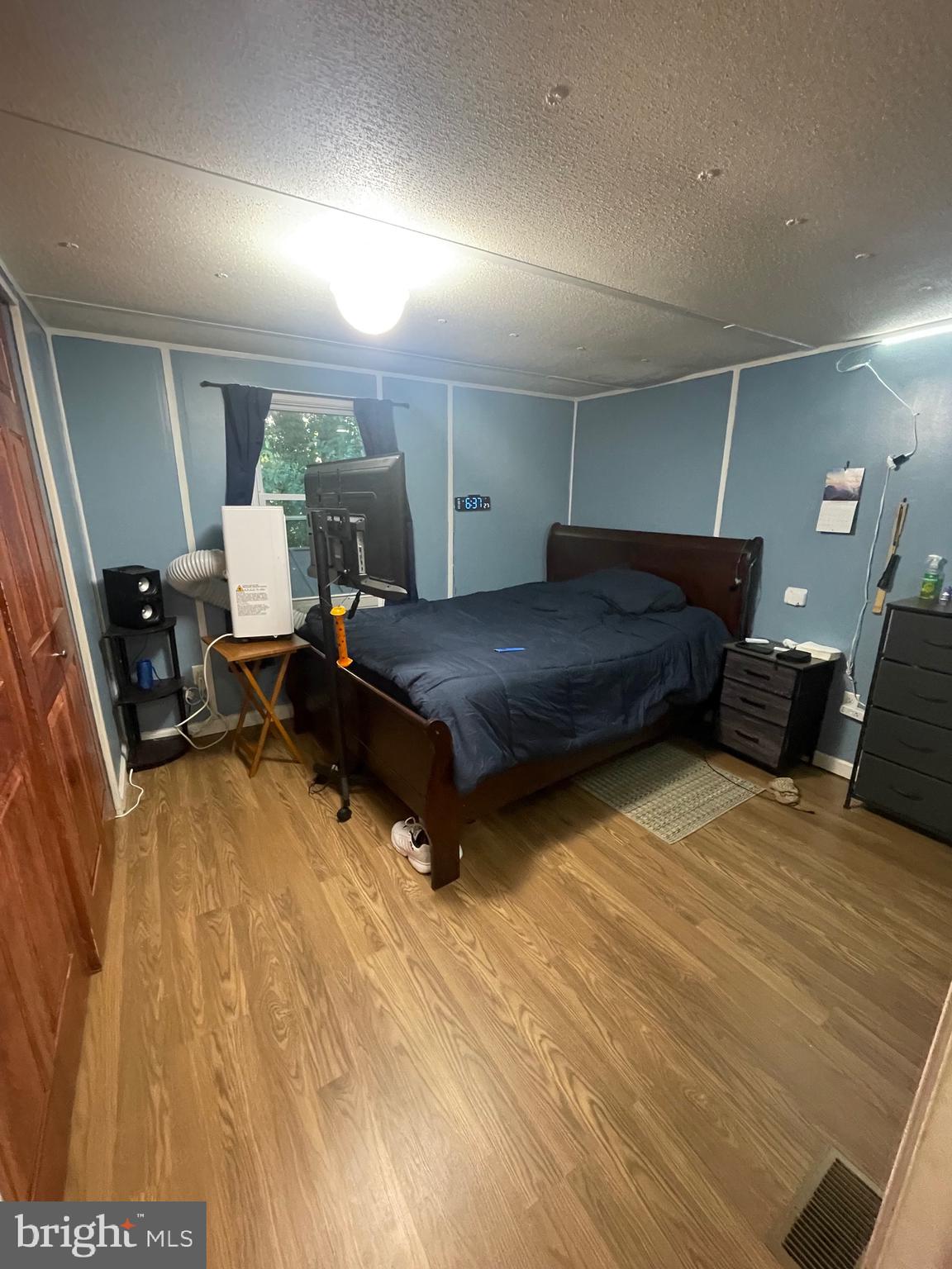 COUNTRY MEADOWS - Residential