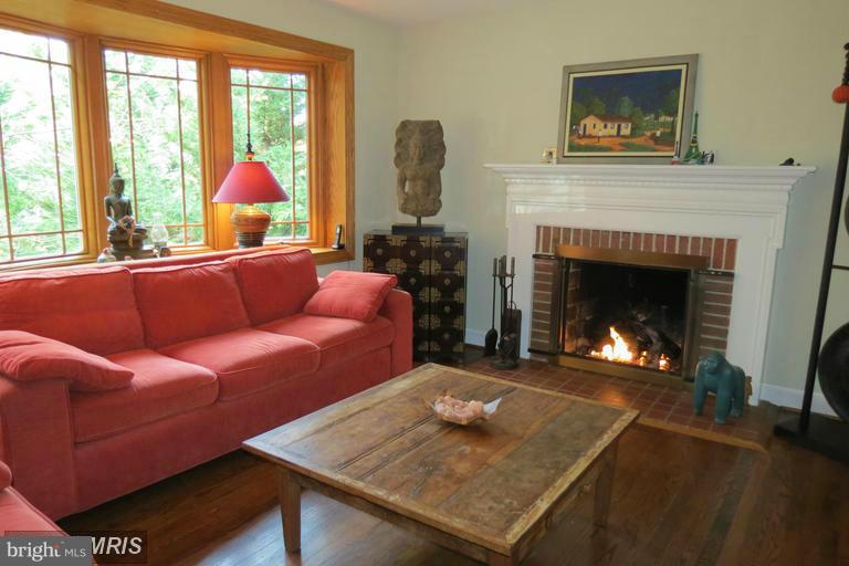 LEE HEIGHTS - Residential Lease