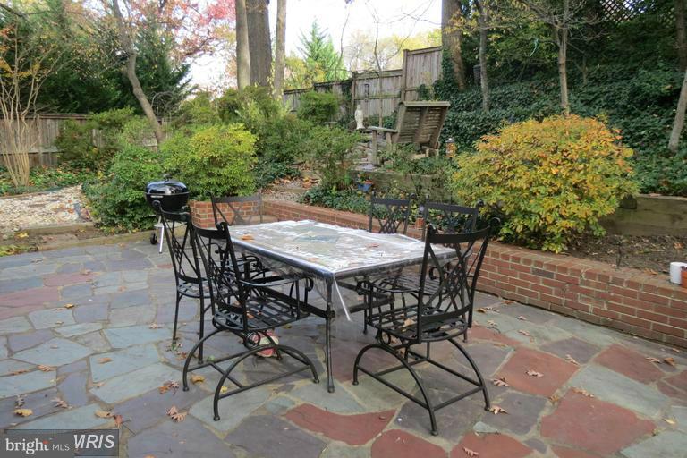 LEE HEIGHTS - Residential Lease