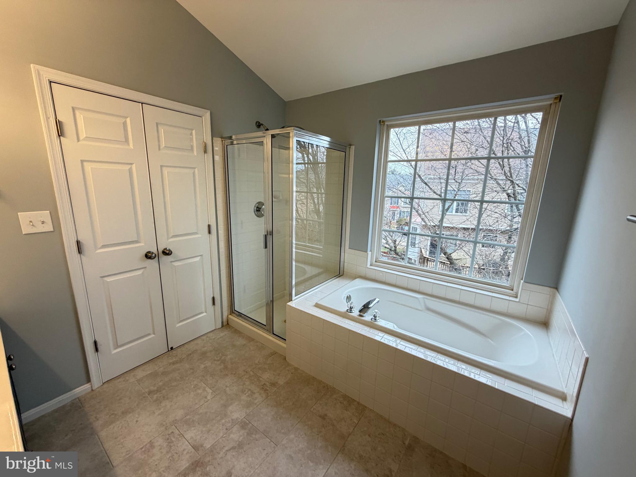 WORTHINGTON WOODS - Residential