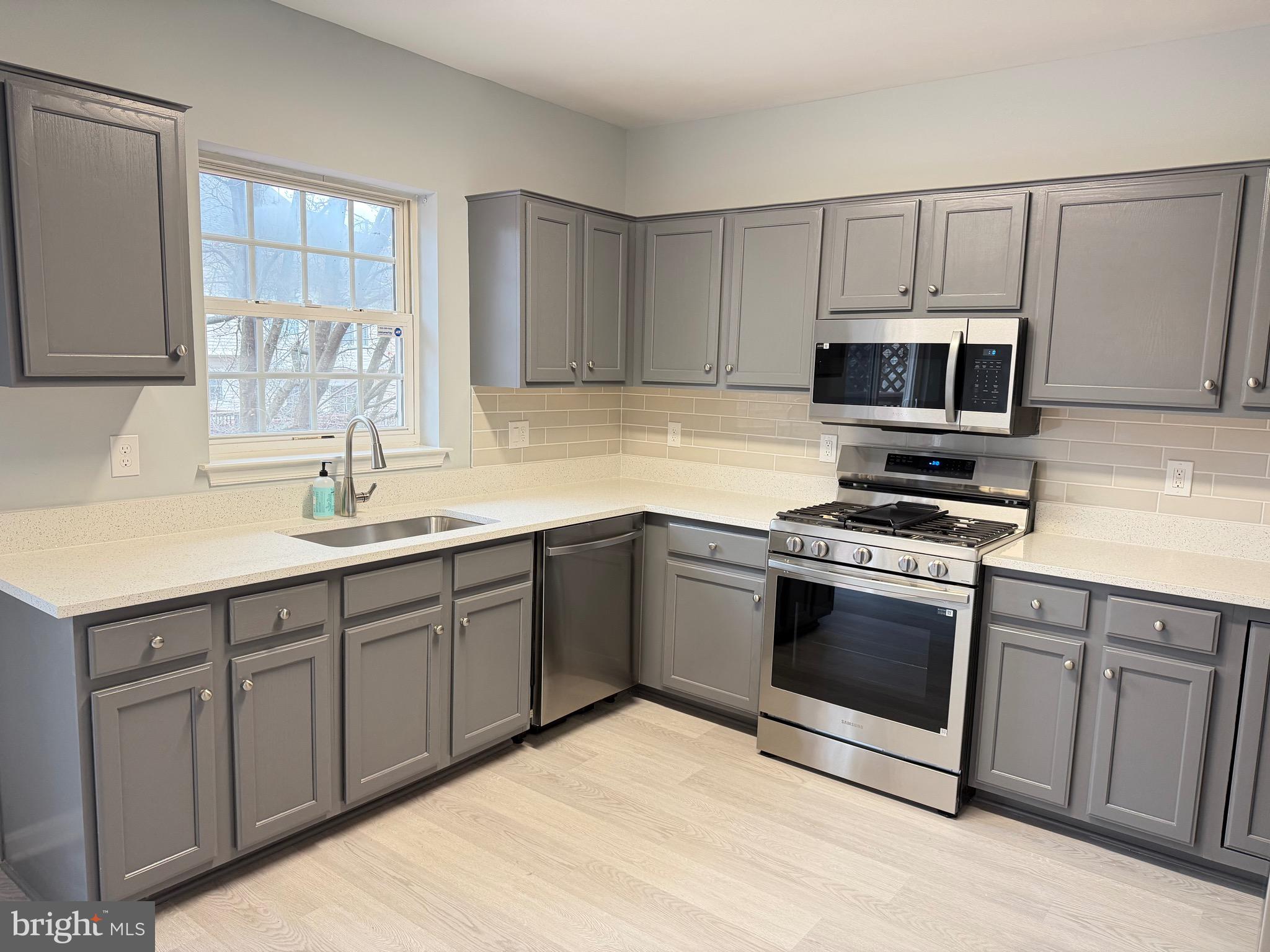 WORTHINGTON WOODS - Residential