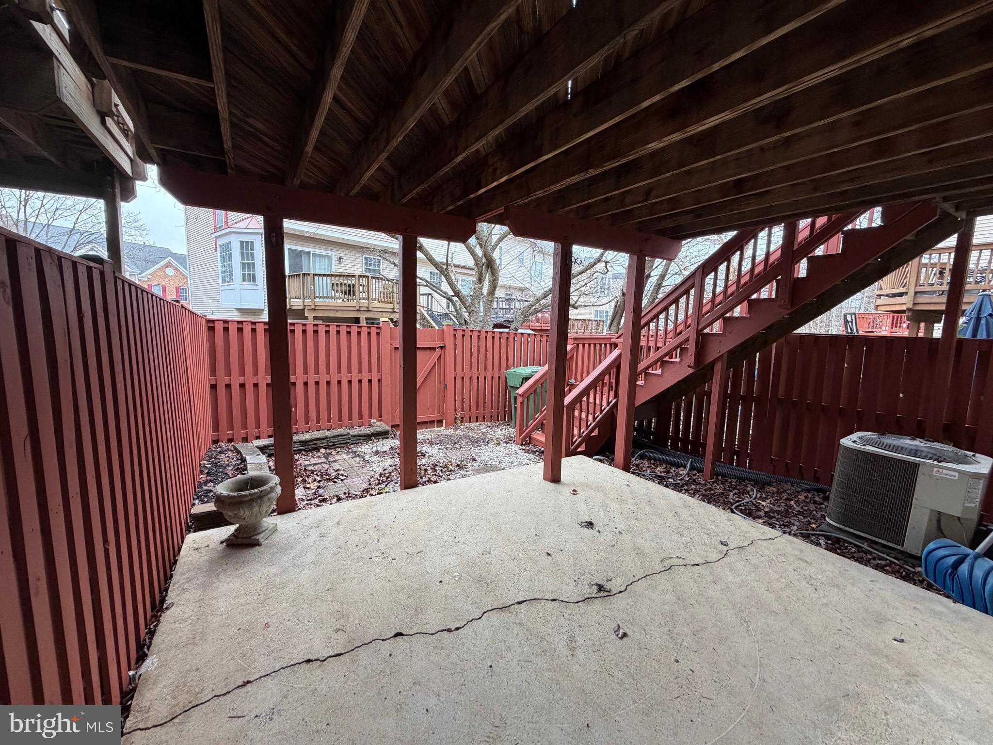 WORTHINGTON WOODS - Residential