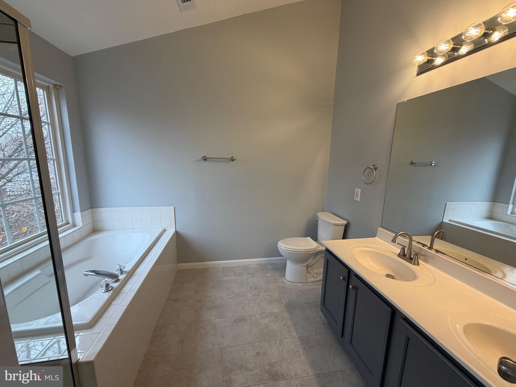 WORTHINGTON WOODS - Residential