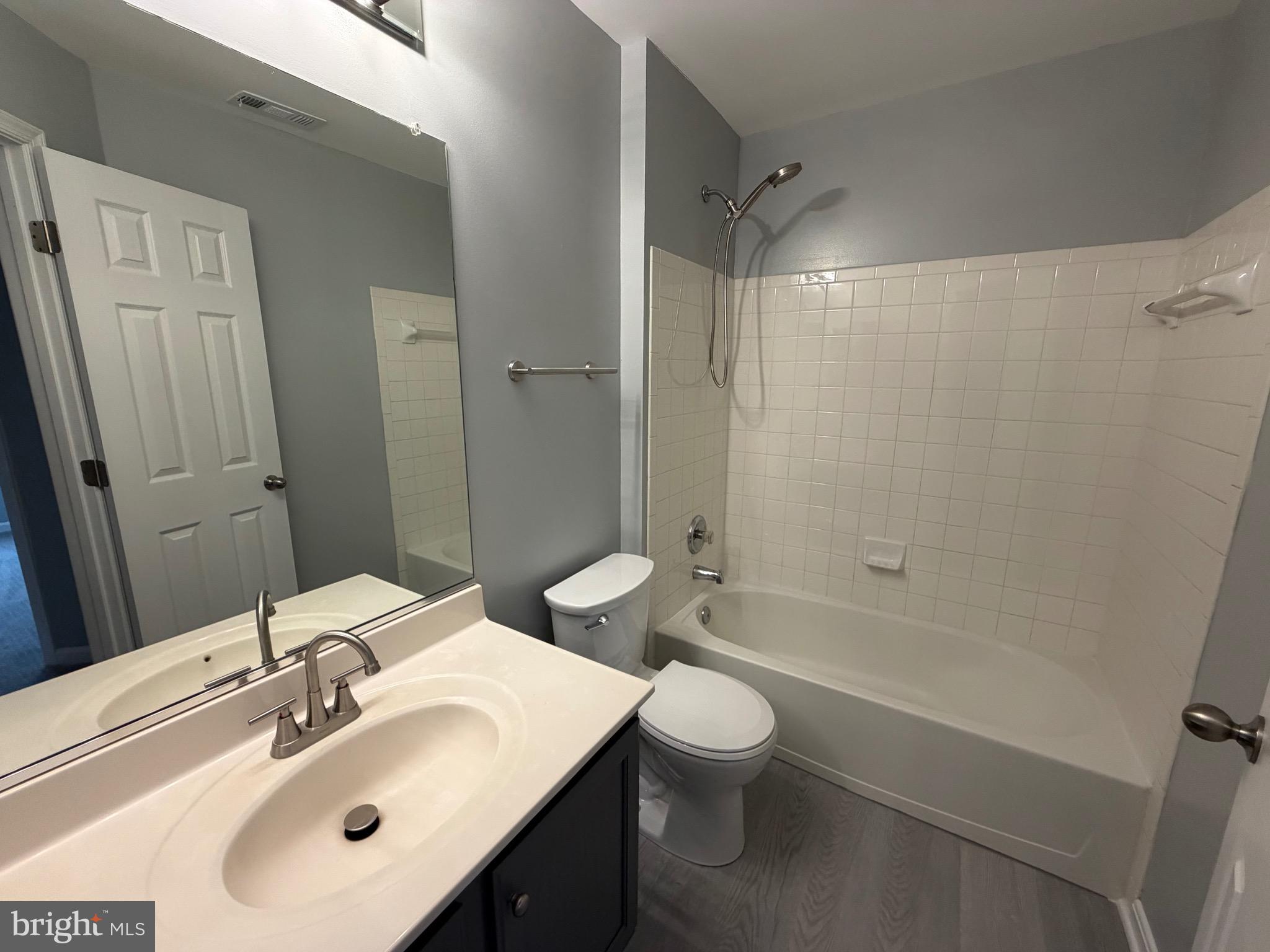 WORTHINGTON WOODS - Residential