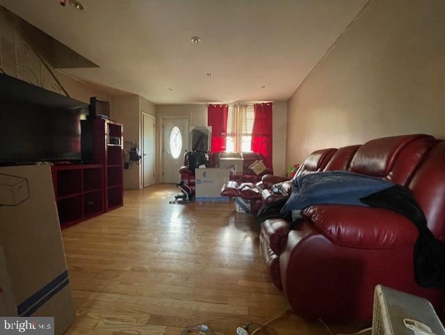 MAYFAIR - Residential