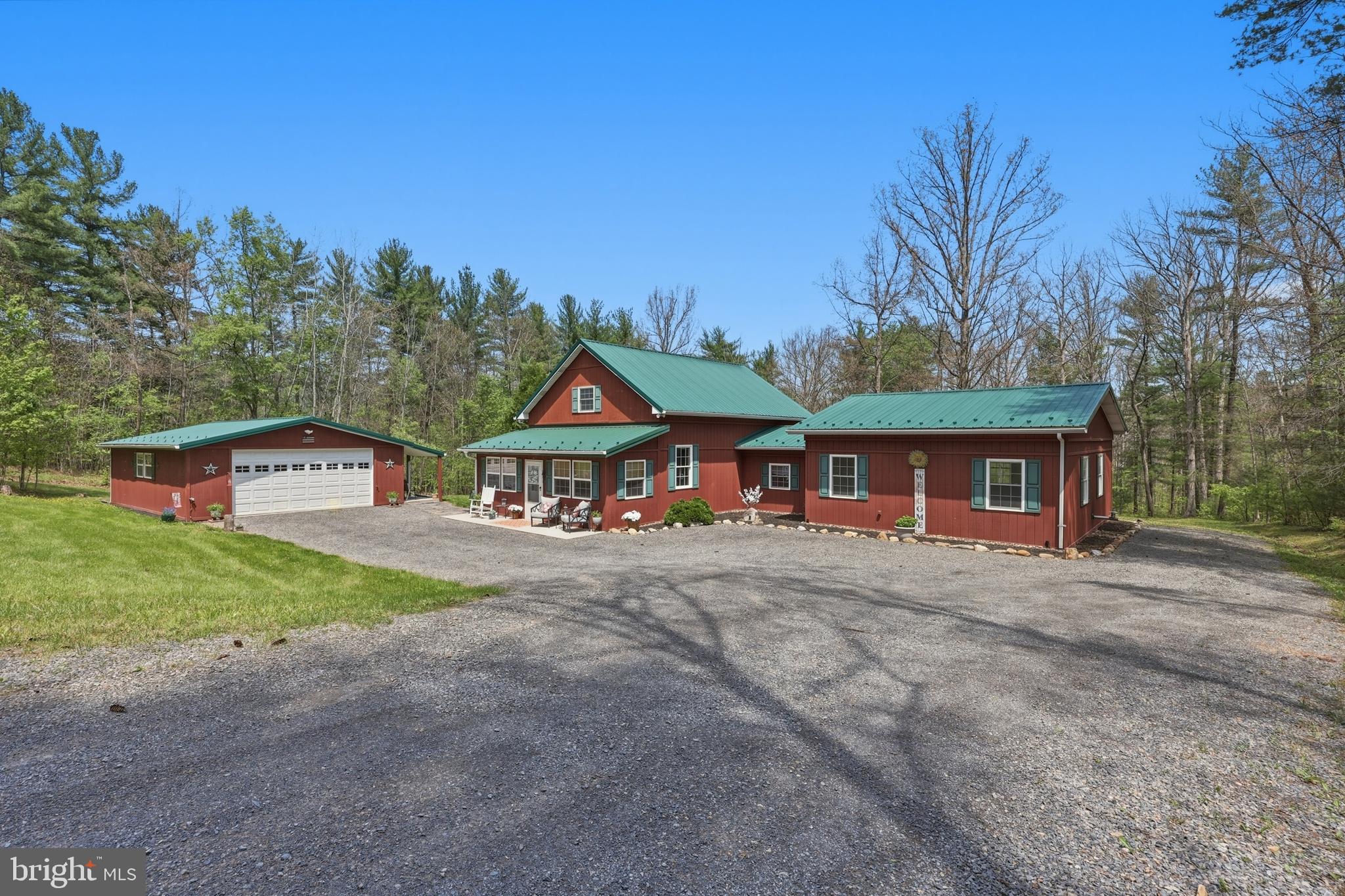 LAKE FERNDALE - Residential