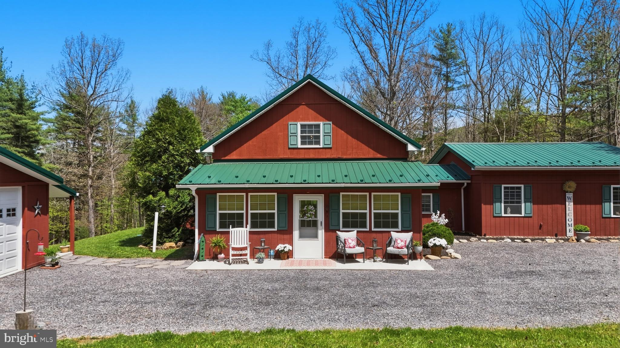 LAKE FERNDALE - Residential