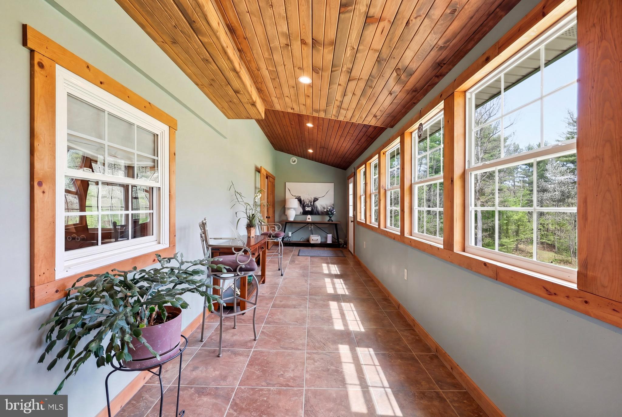 LAKE FERNDALE - Residential