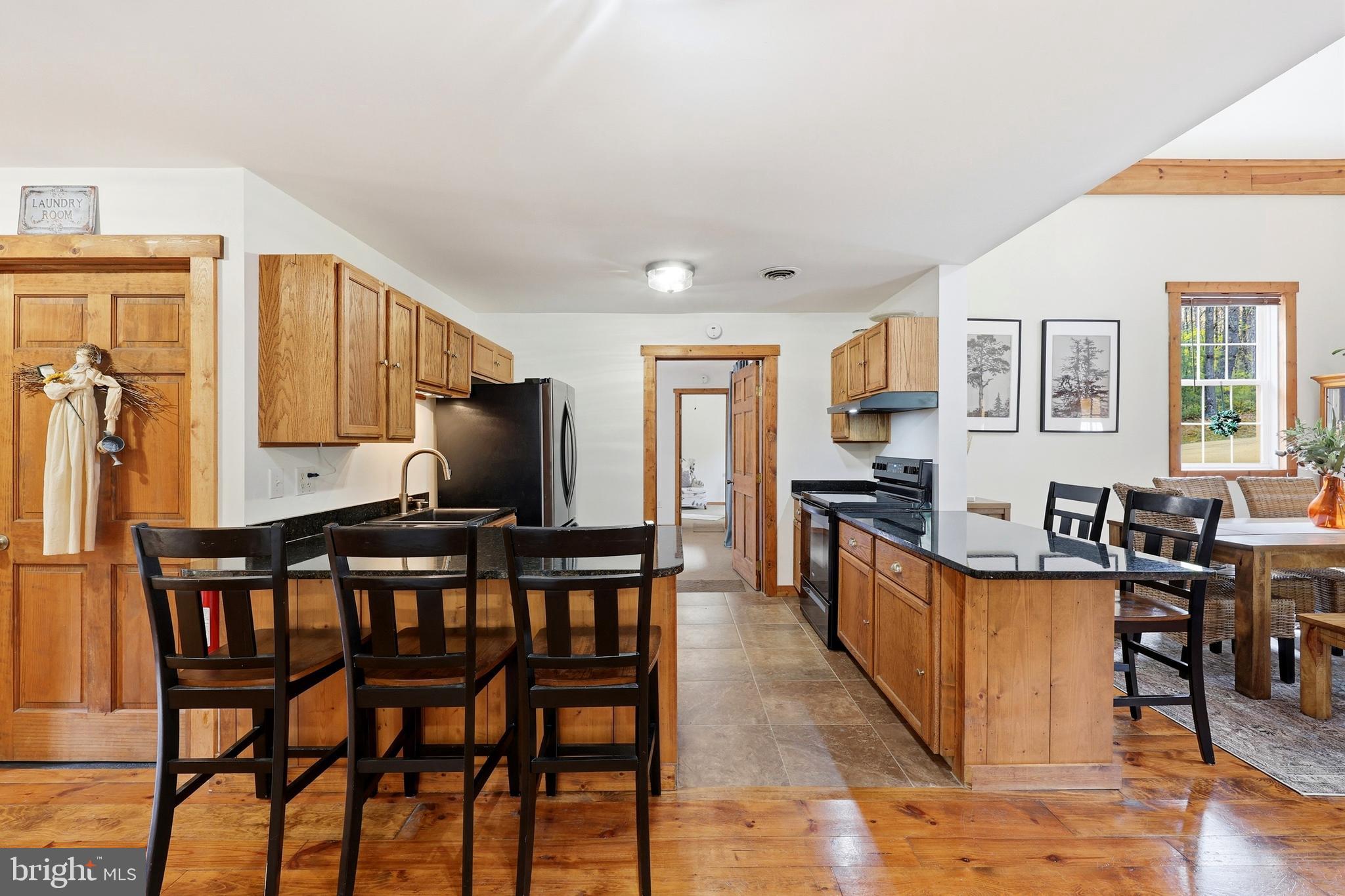 LAKE FERNDALE - Residential
